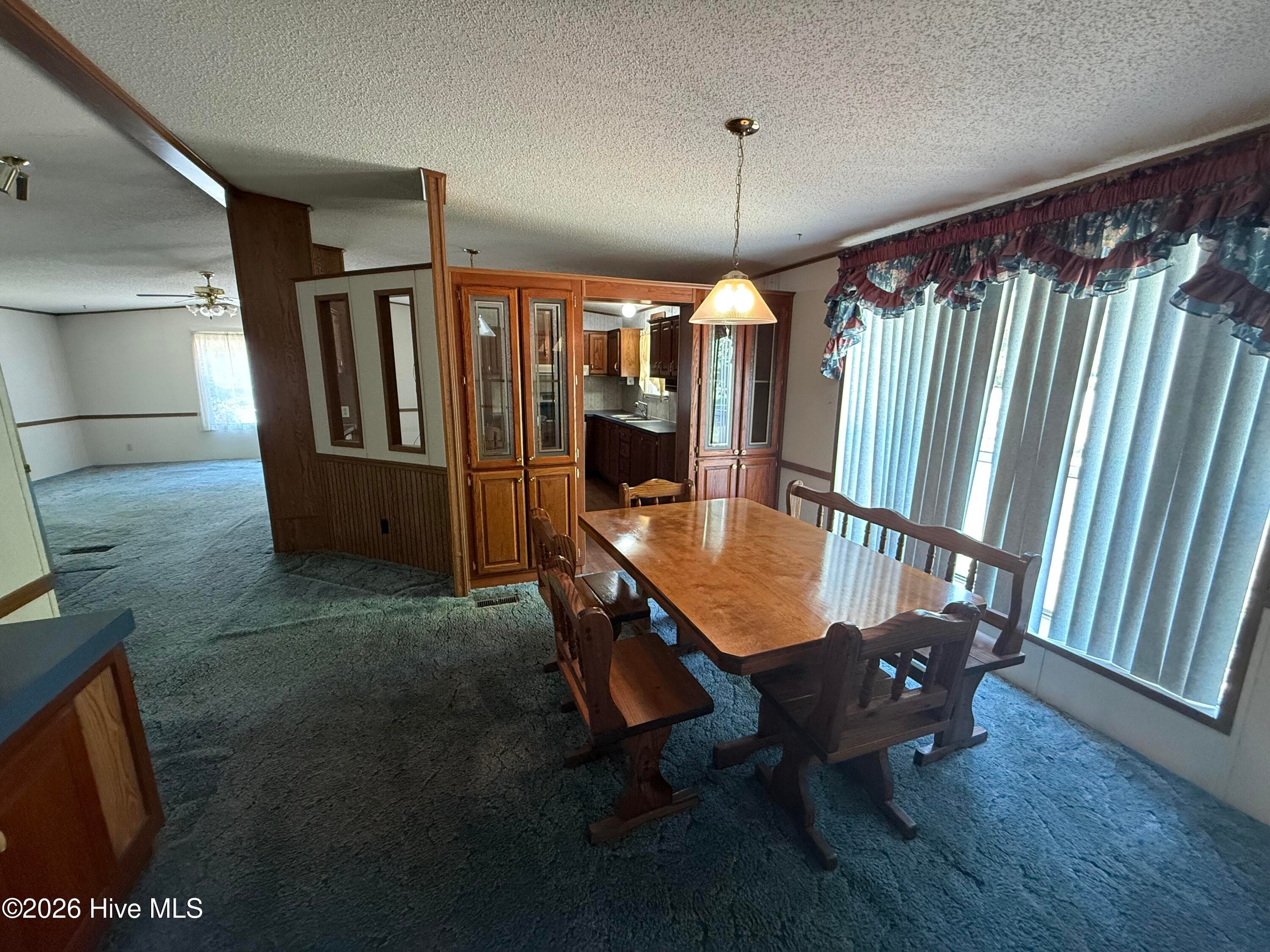 Manufactured Home at 9534 Us Highway 701 Highway, Elizabethtown, NC 28337, photo 5 of 19