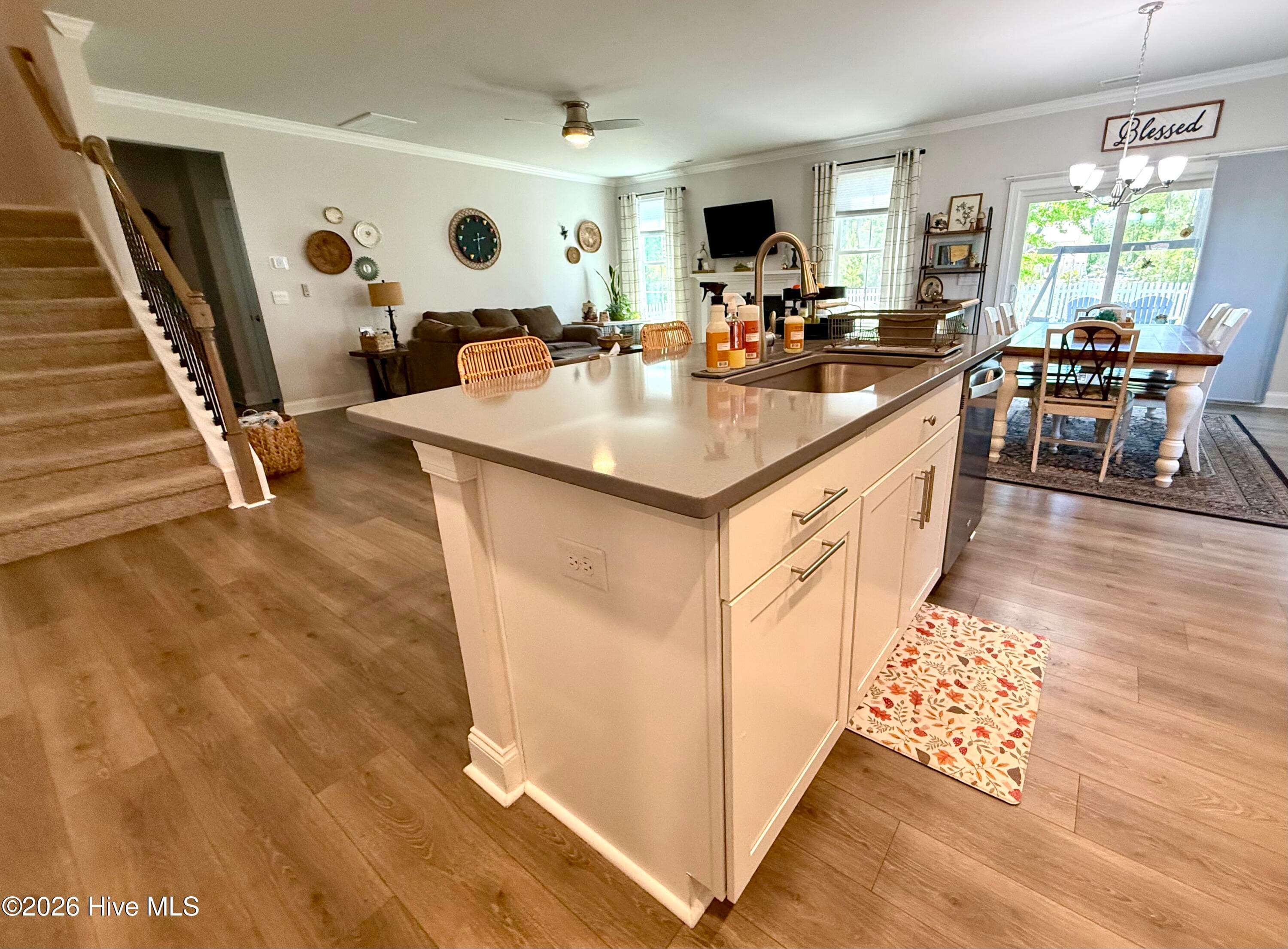 room to move - 5010 Spring Green Pass, New Bern, NC 28562