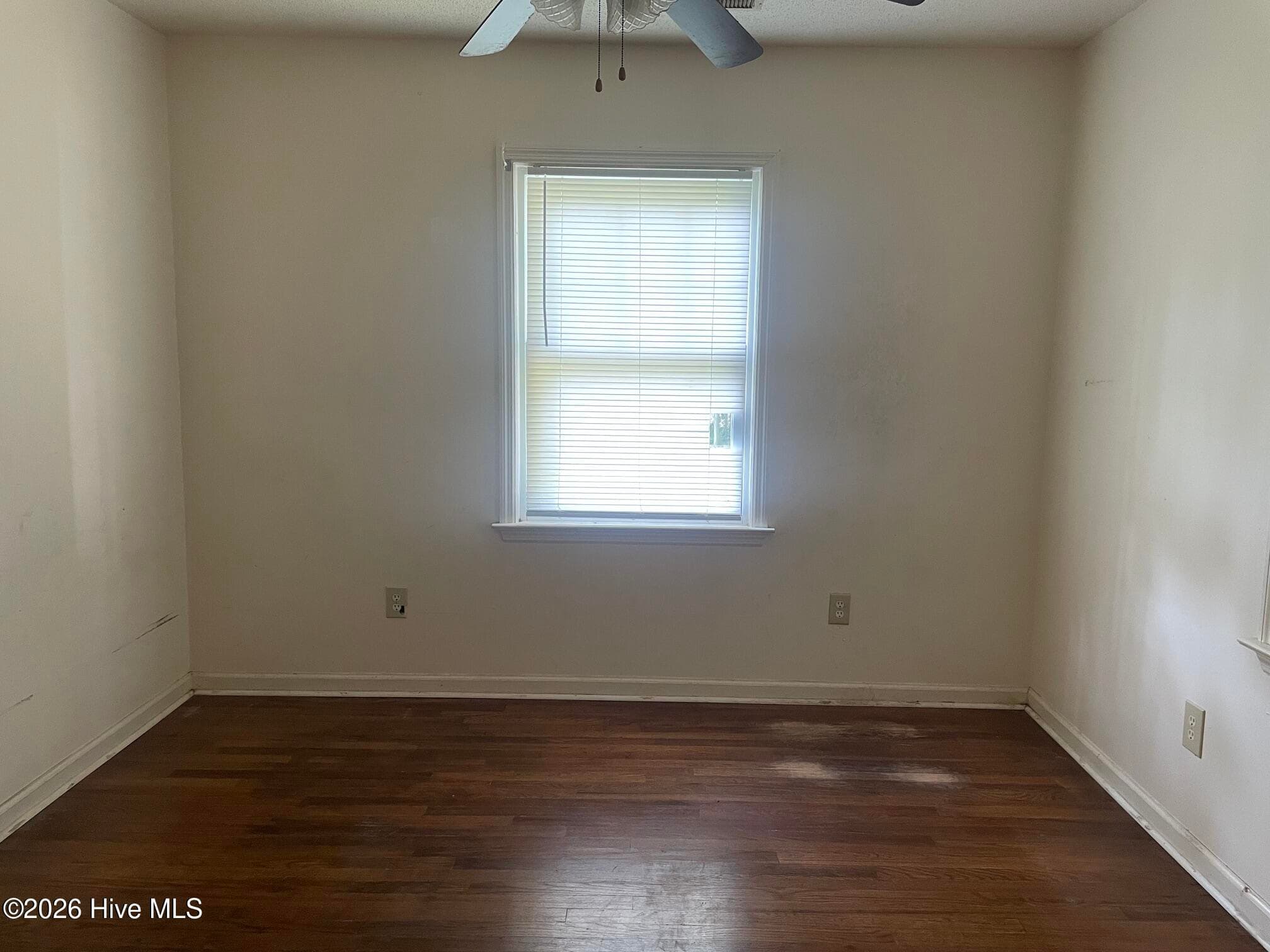 Single Family Residence at 600 Dixon Street, Kinston, NC 28501, photo 9 of 15