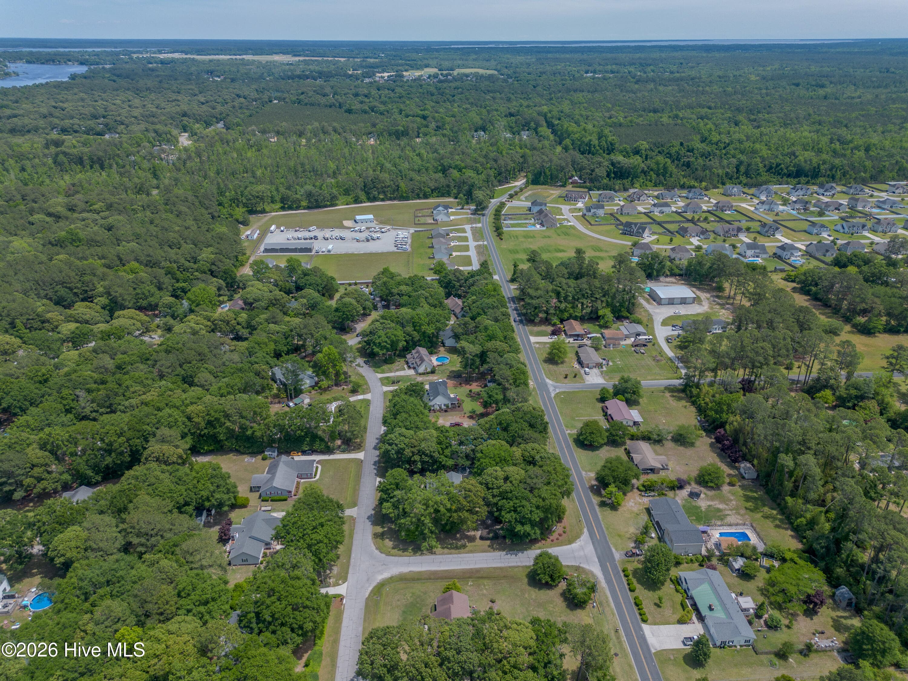 Single Family Residence at 548 Deer Run Road, New Bern, NC 28562, photo 6 of 6