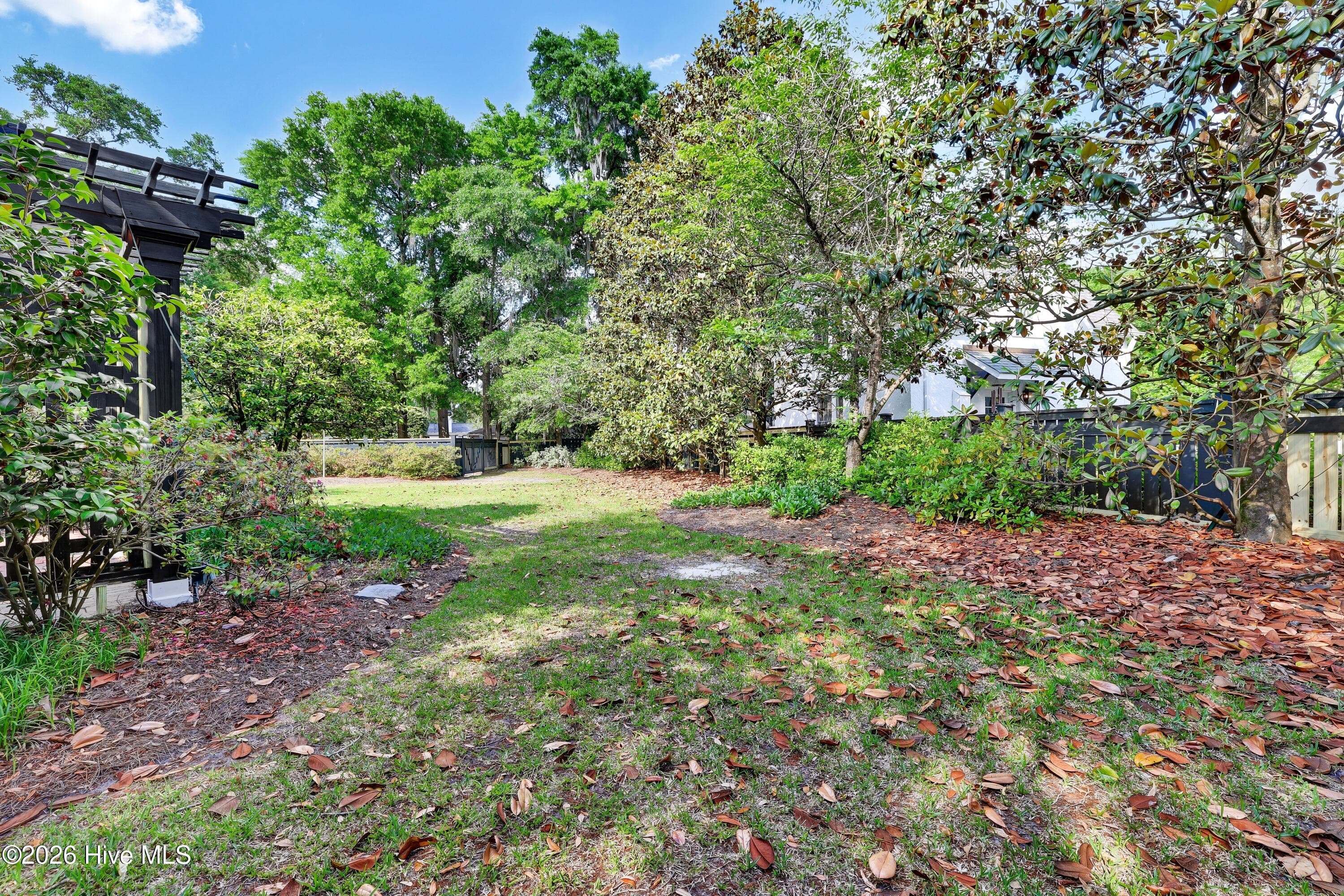 Single Family Residence at 1411 Live Oak Parkway, Wilmington, NC 28403, photo 41 of 63