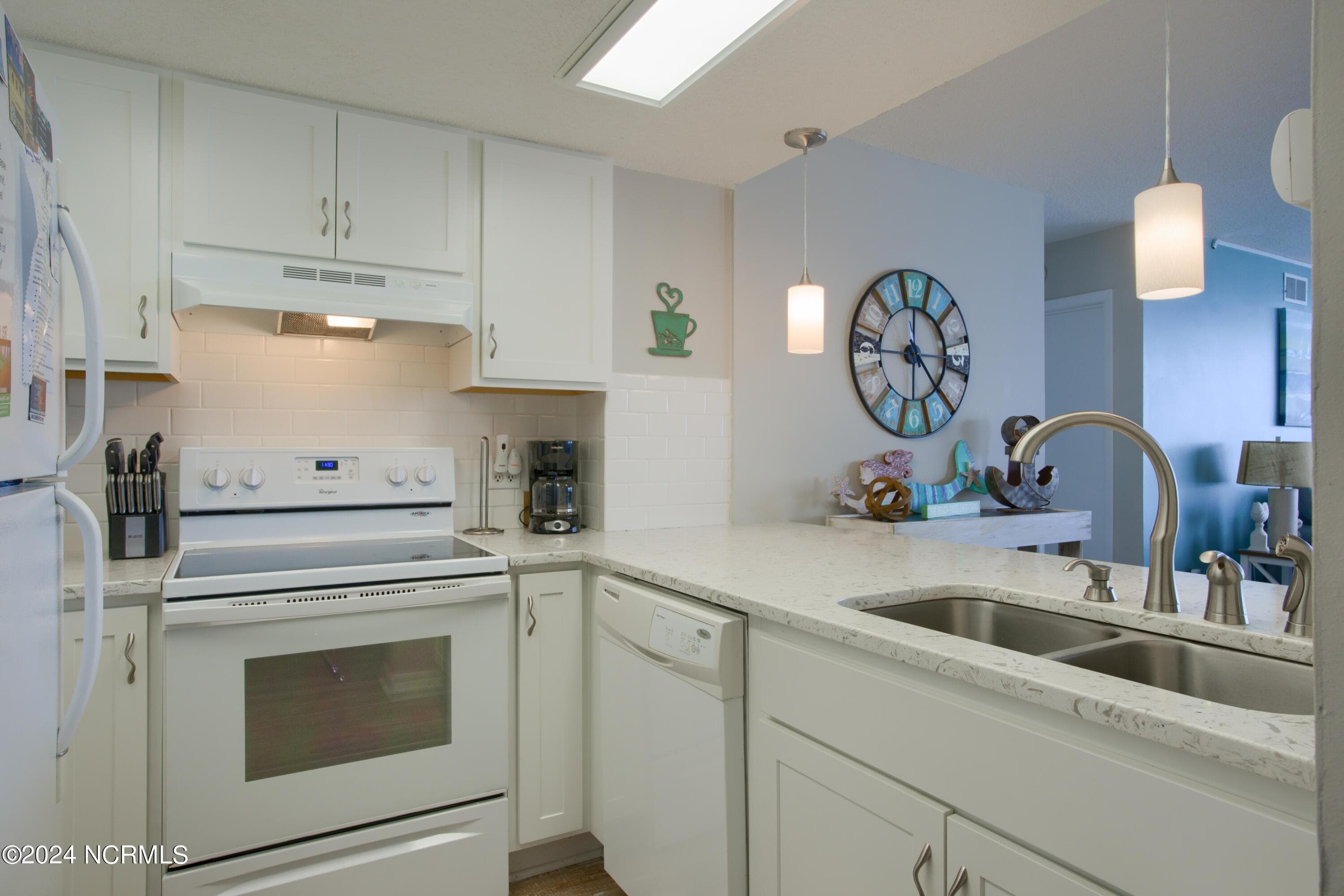 Condominium at 2000 New River Inlet Road 3309, North Topsail Beach, NC 28460, photo 3 of 30