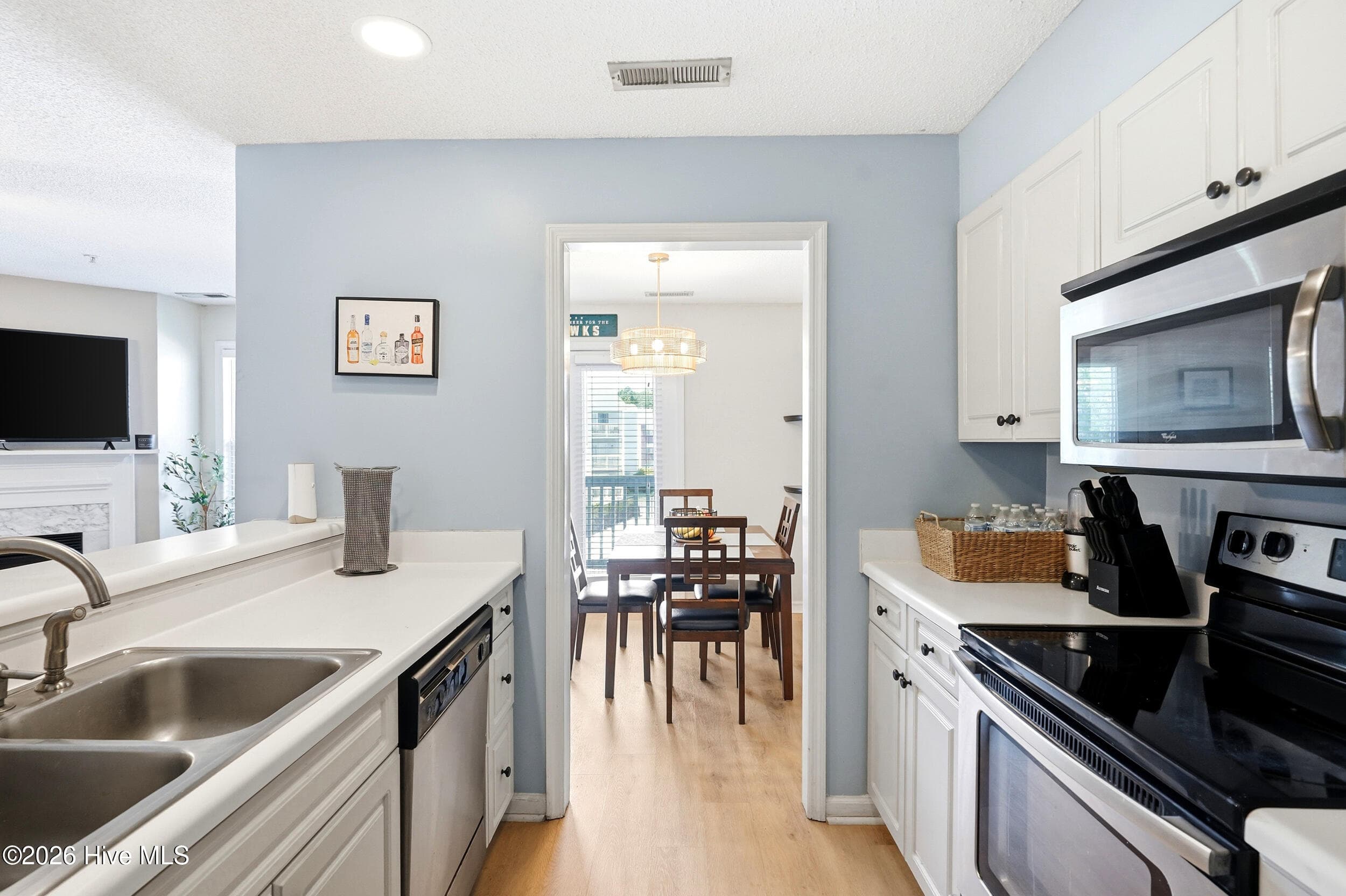 Condominium at 721 Melba Court F, Wilmington, NC 28405, photo 10 of 26