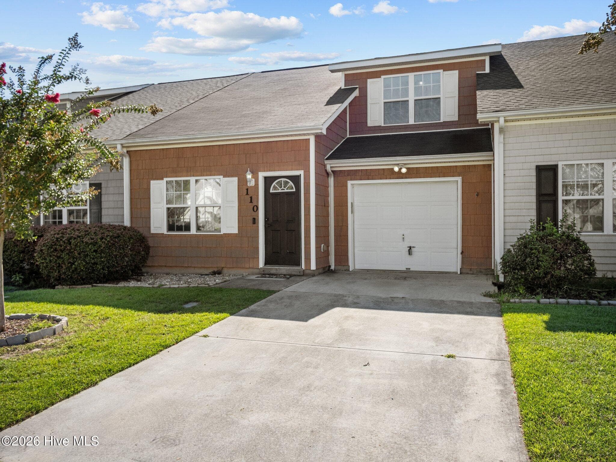 Townhouse at 110 Creeker Town Way, Hubert, NC 28539, photo 2 of 44