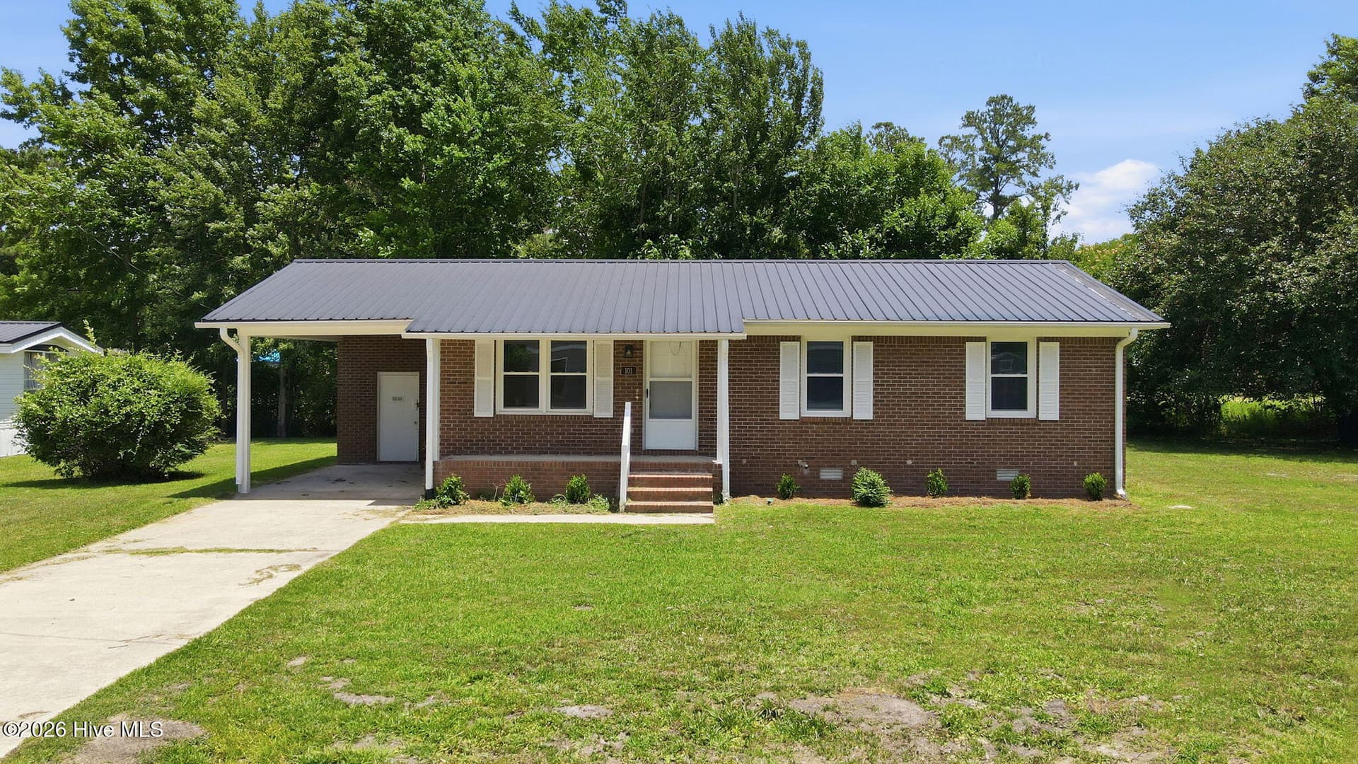 Single Family Residence at 101 N Water Street, Bayboro, NC 28515