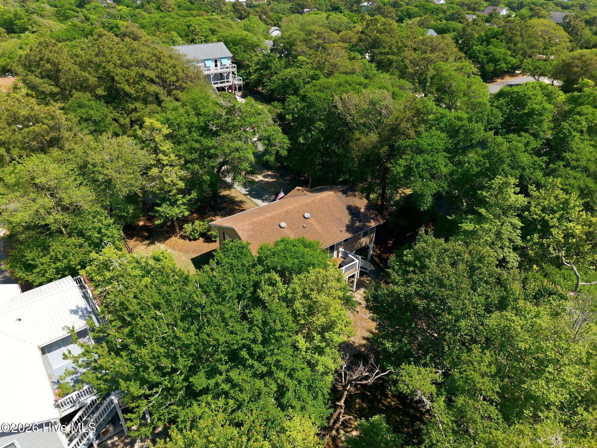 Single Family Residence at 137 Doe Drive, Emerald Isle, NC 28594, photo 9 of 49
