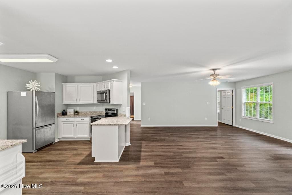 Condominium at 405 Jasmine N, Swansboro, NC 28584, photo 30 of 40