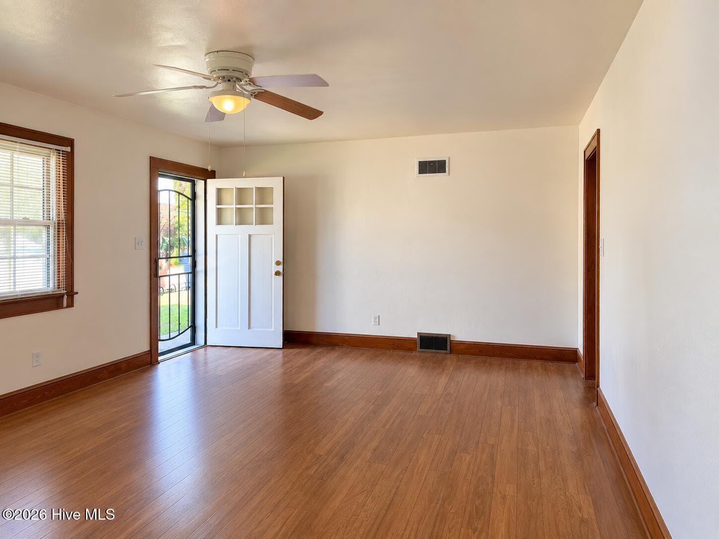 Single Family Residence at 601 Howard Street, Columbia, NC 27925, photo 2 of 20