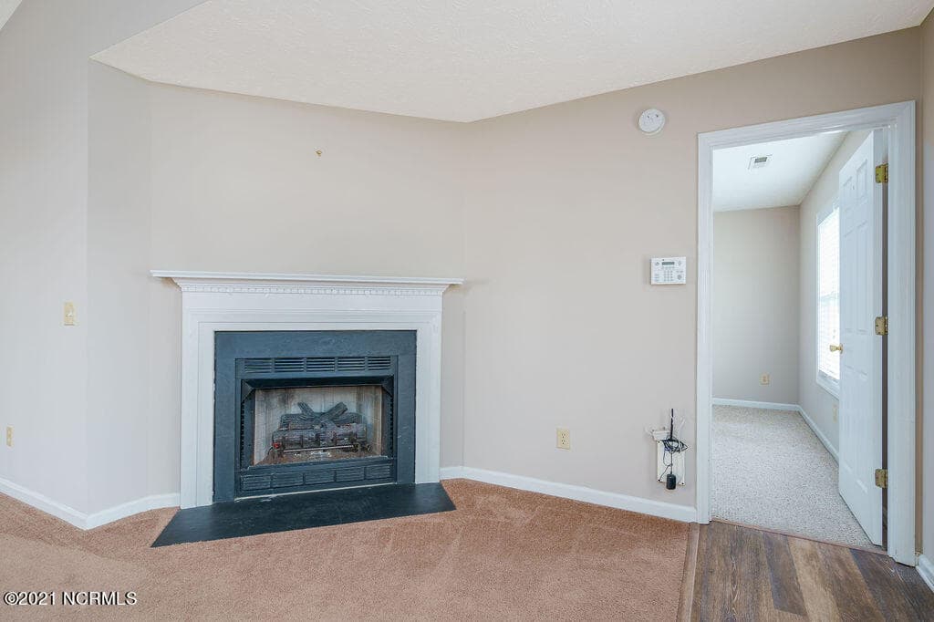 Single Family Residence at 6701 Alamosa Drive, Wilmington, NC 28411, photo 10 of 46