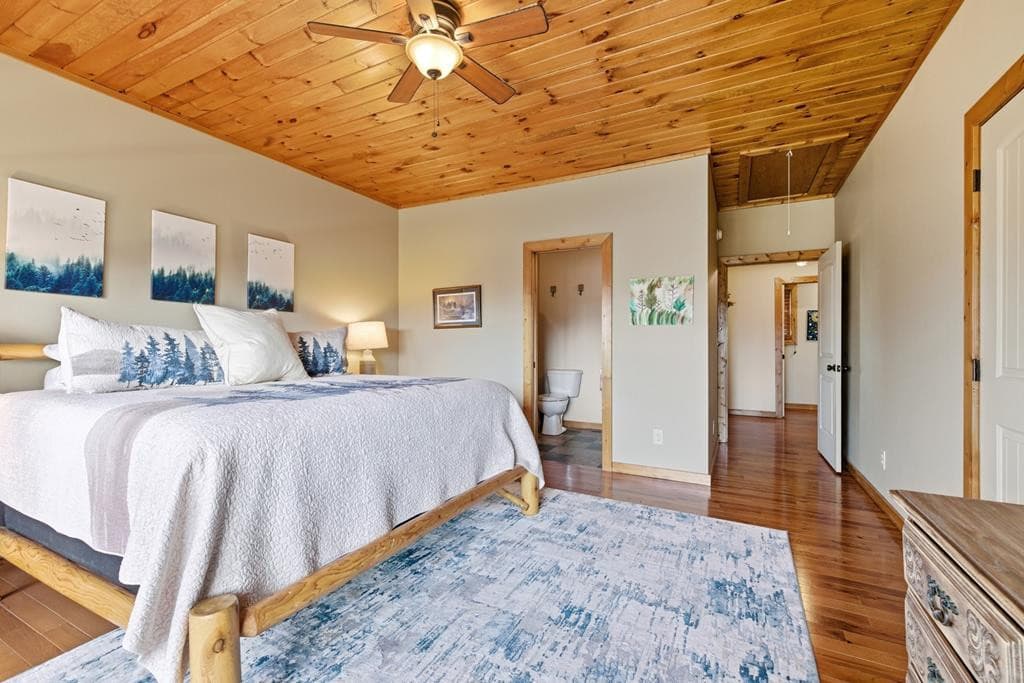 Single Family Residence at 362 Nantahala Harbor Drive, Topton, NC 28781, photo 3 of 3