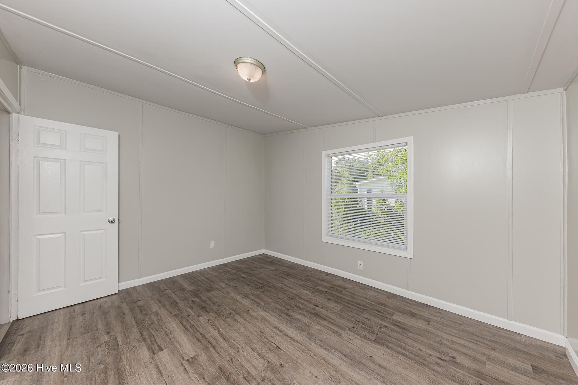 Manufactured Home at 122 Woodbrook Drive, Midway Park, NC 28544, photo 44 of 47