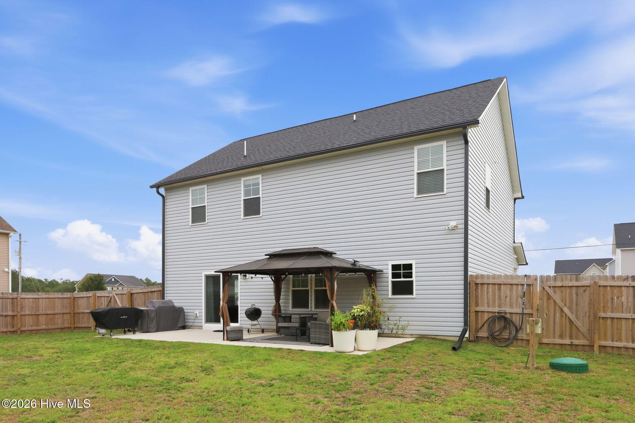 Single Family Residence at 284 E Ivybridge Drive, Hubert, NC 28539, photo 27 of 55