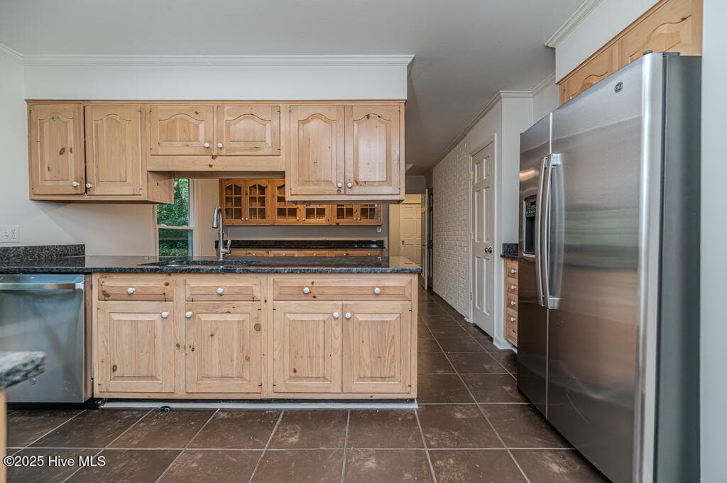 Kitchen - 828 Chatham Road, Rockingham, NC 28379