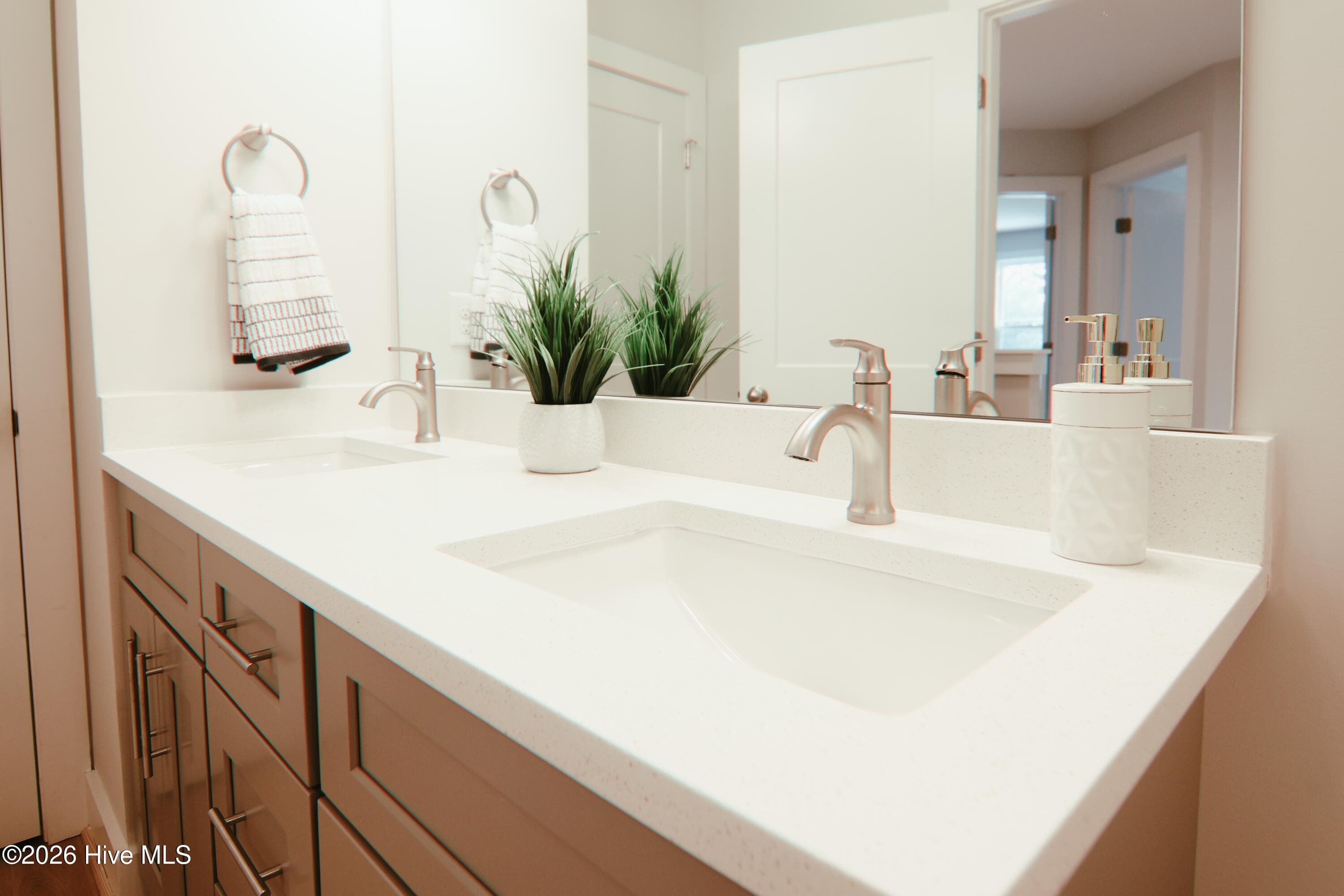shared bathroom with dual vanities - 223 Glenwood Trail, Goldsboro, NC 27534