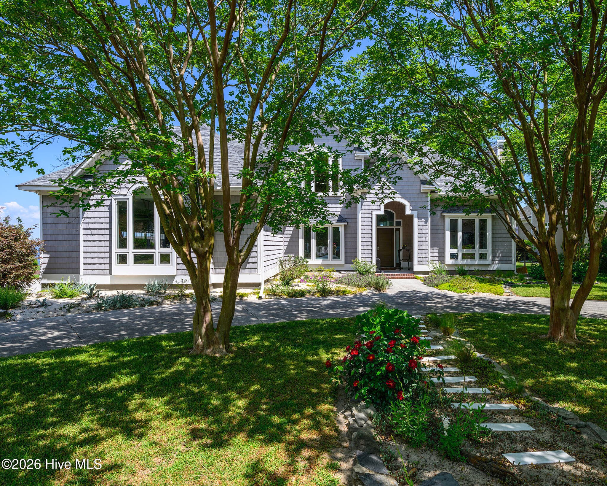 Beautiful Neuse Harbor Waterfront Home Ready for New Owners! - 228 Drake Landing, New Bern, NC 28560