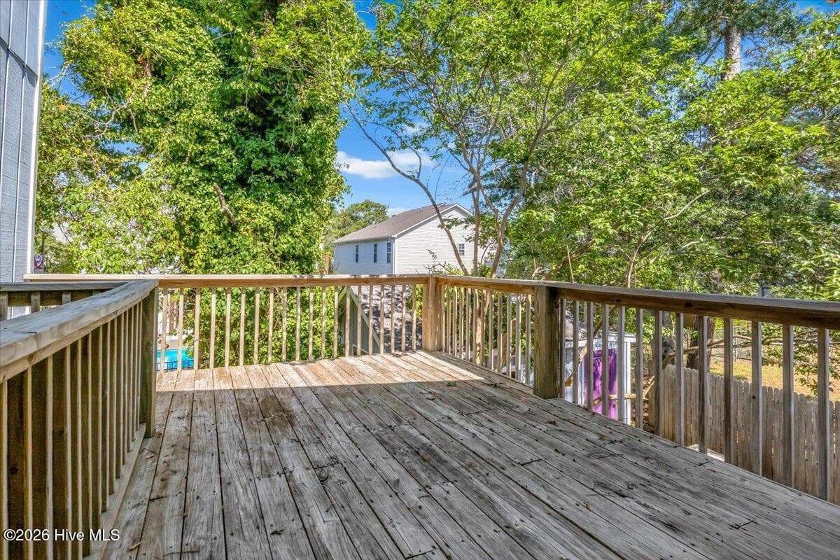 Upper deck - 109 NE 30th Street, Oak Island, NC 28465