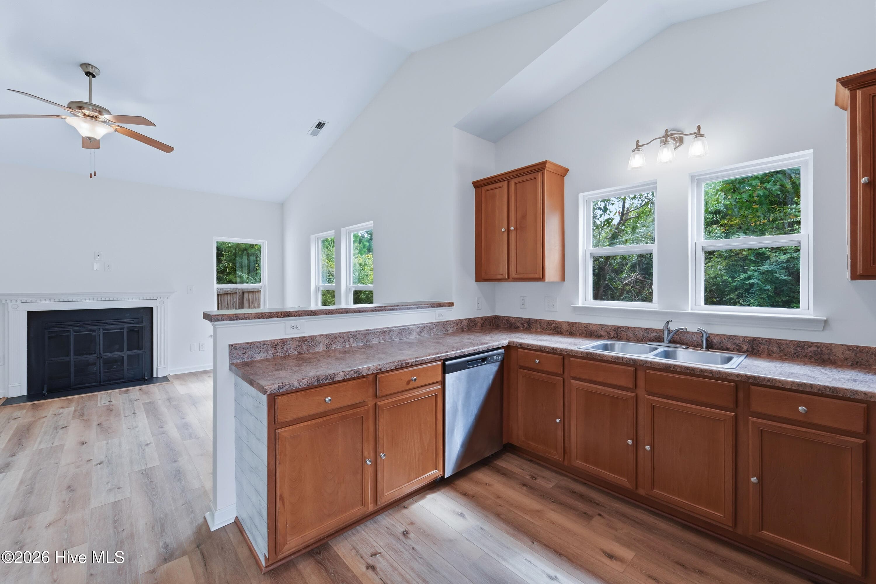 Single Family Residence at 103 Forsythia Court, Jacksonville, NC 28546, photo 2 of 48