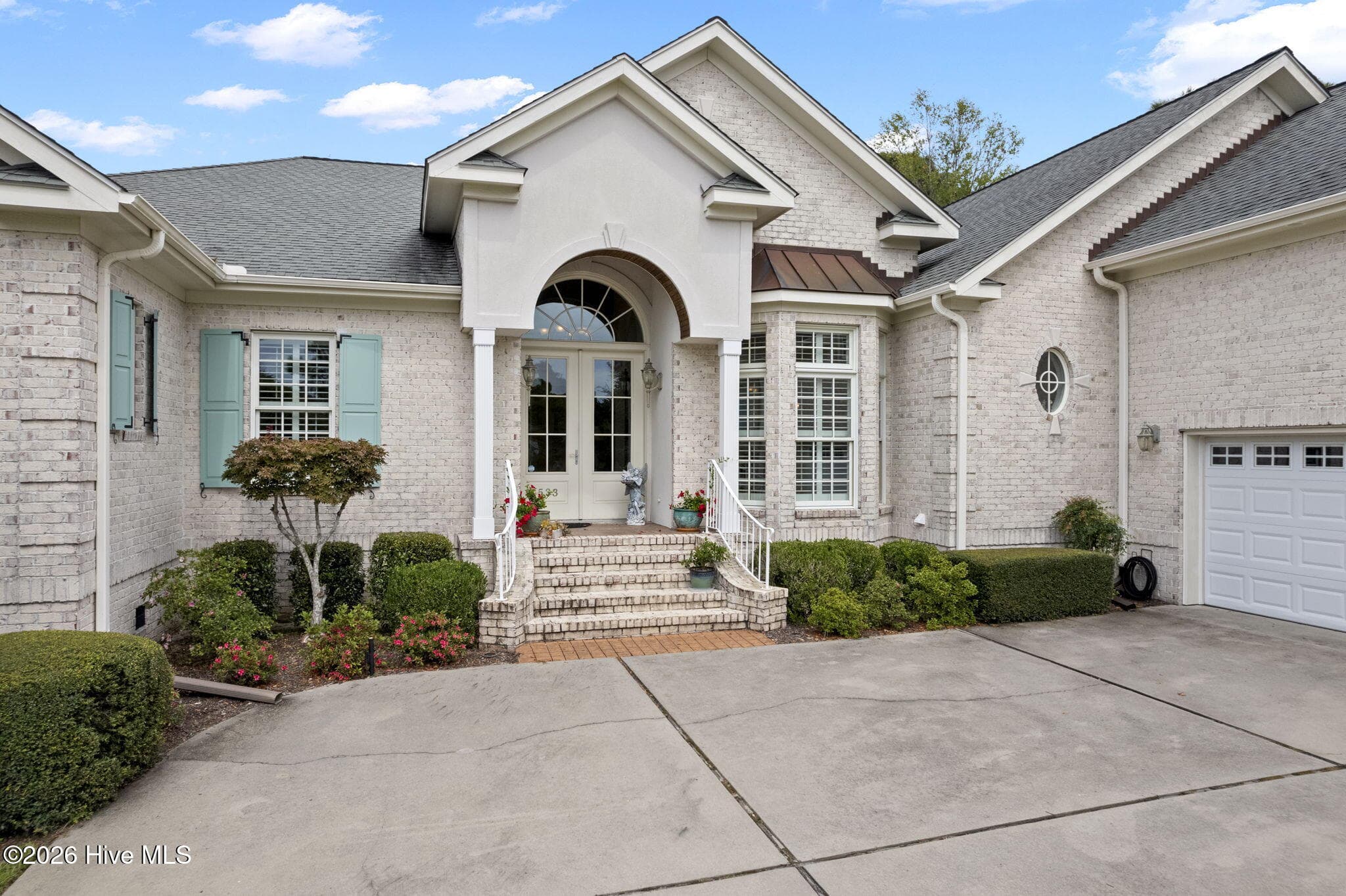 Single Family Residence at 533 Rivage Promenade, Wilmington, NC 28412, photo 10 of 97