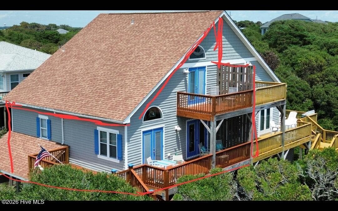 Townhouse at 102 W Scotch Bonnet Drive, Emerald Isle, NC 28594, photo 5 of 6