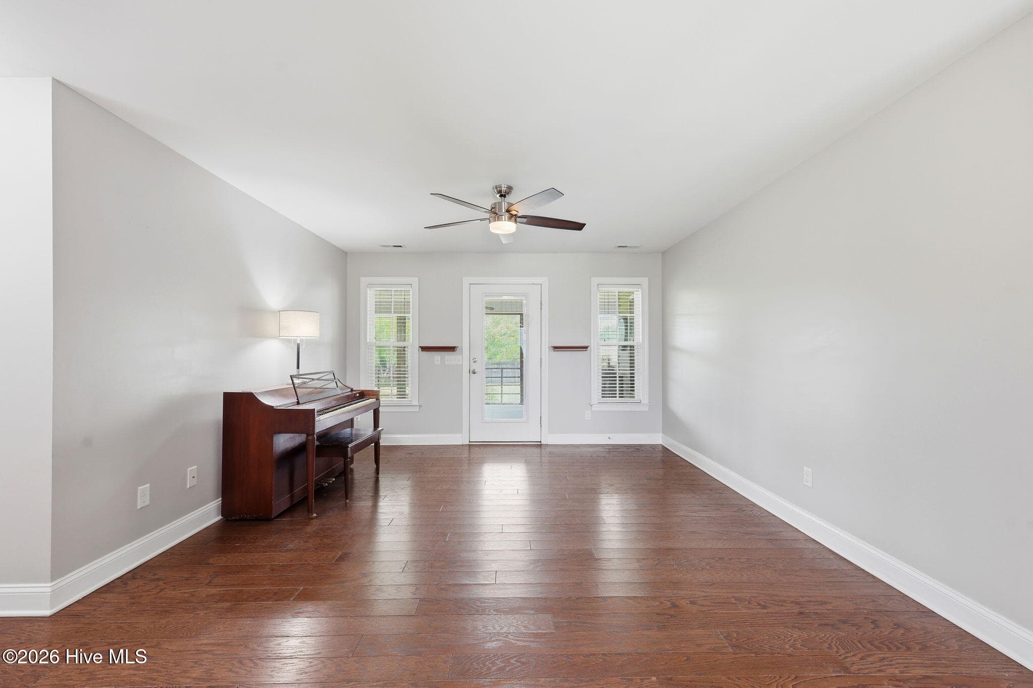 Single Family Residence at 803 Canvas Court, Swansboro, NC 28584, photo 39 of 102