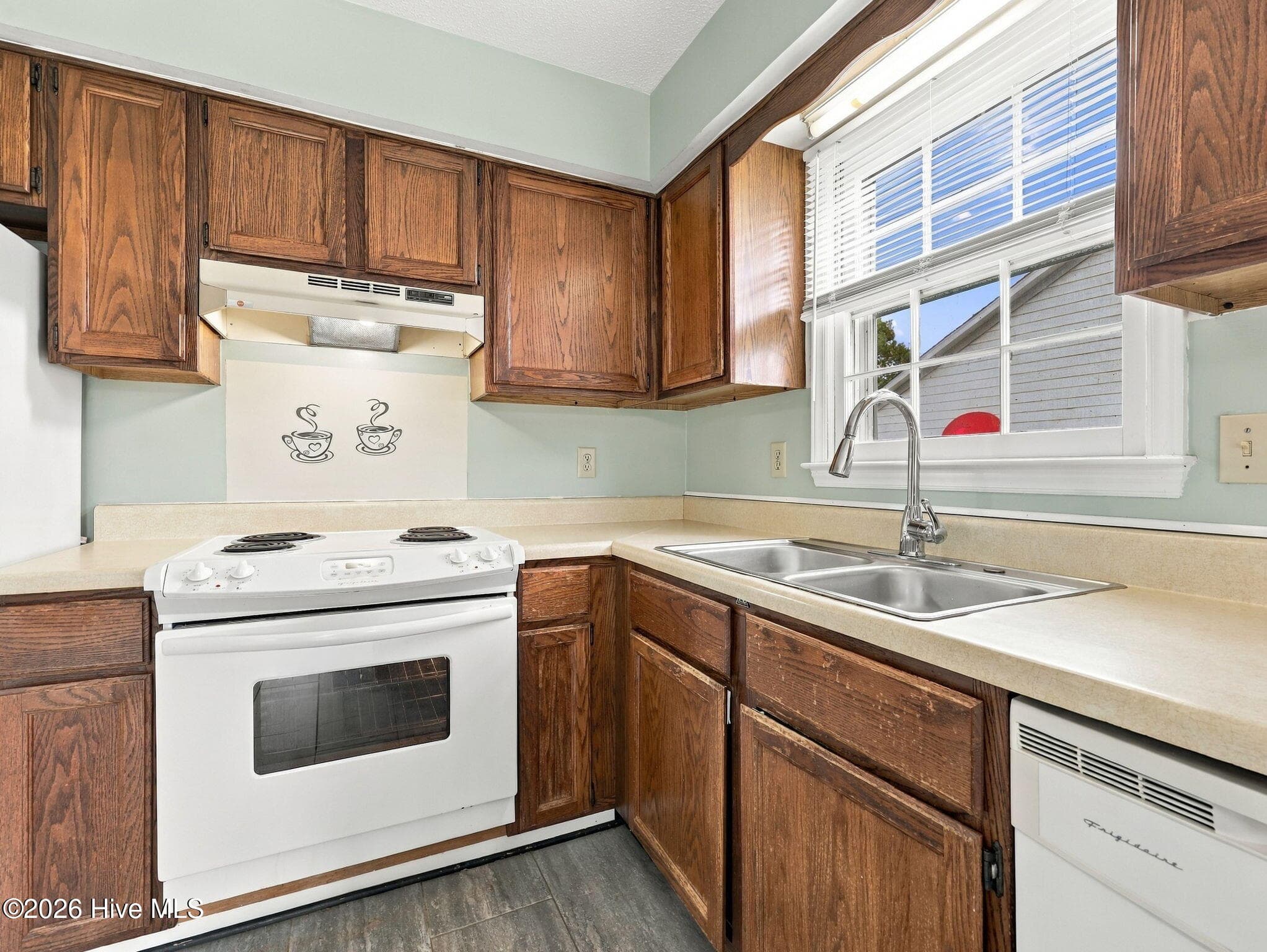 Single Family Residence at 2218 Bridle Trail, Midway Park, NC 28544, photo 55 of 60