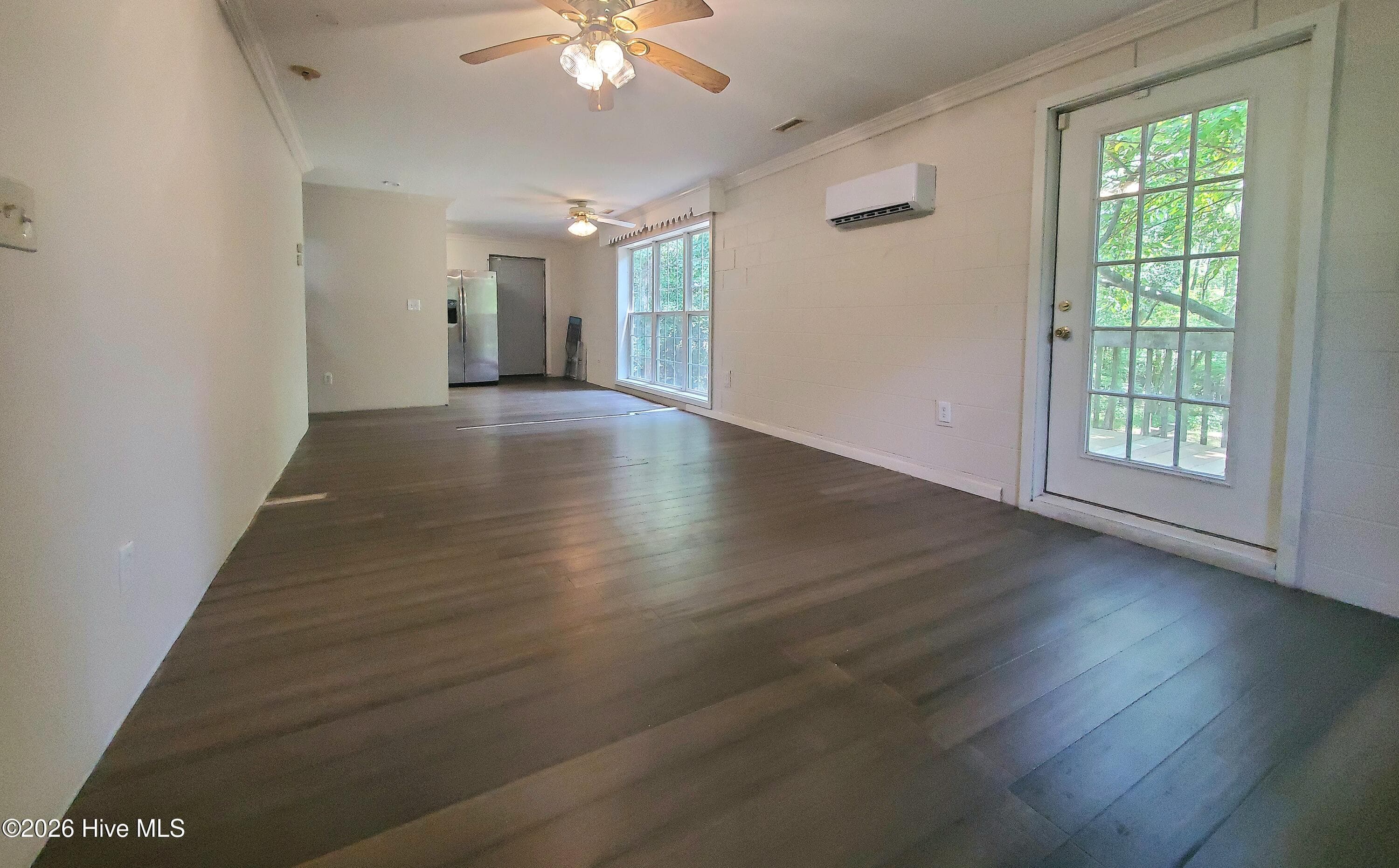 Single Family Residence at 425 Colonial Landing Road SE, Bolivia, NC 28422, photo 19 of 50