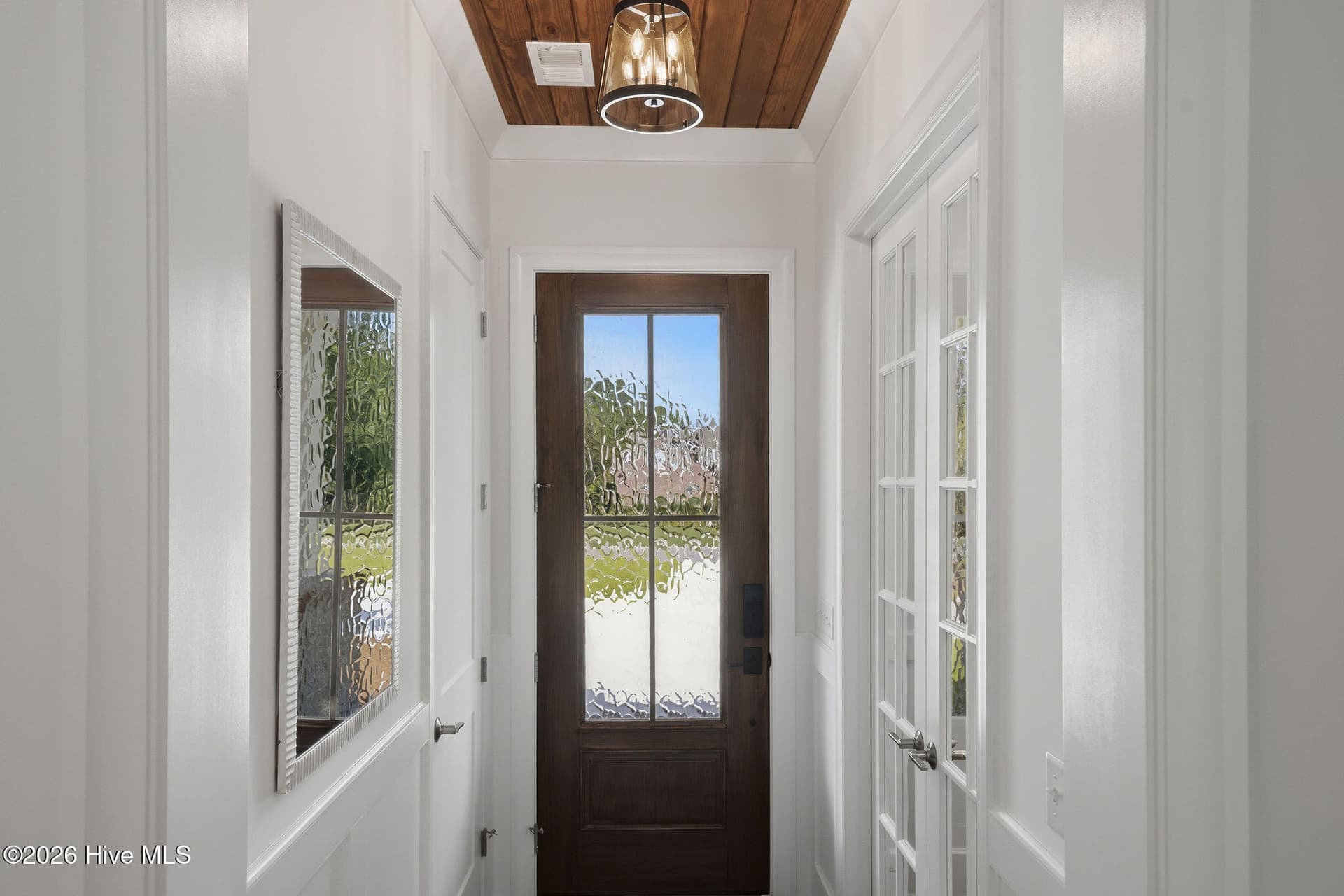 Single Family Residence at 208 E Winding Way, Wallace, NC 28466, photo 5 of 94