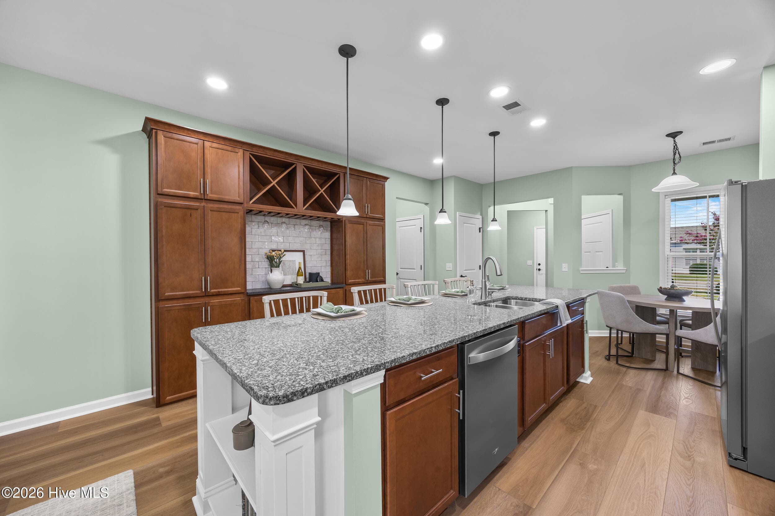 Single Family Residence at 3708 Old Sand Mine Drive, Wilmington, NC 28412, photo 7 of 43