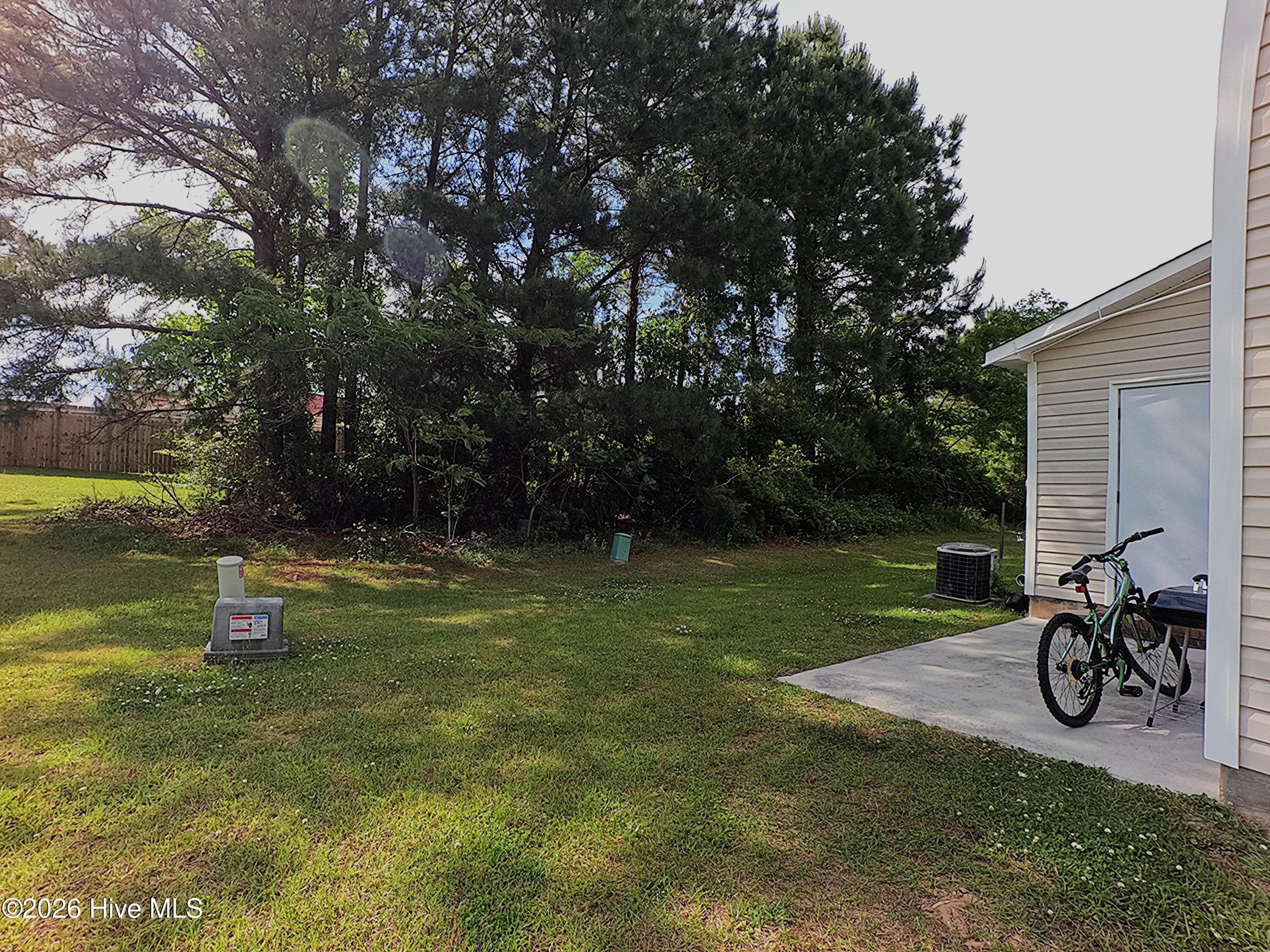 Townhouse at 401 Timberlake Trail, Jacksonville, NC 28546, photo 28 of 31
