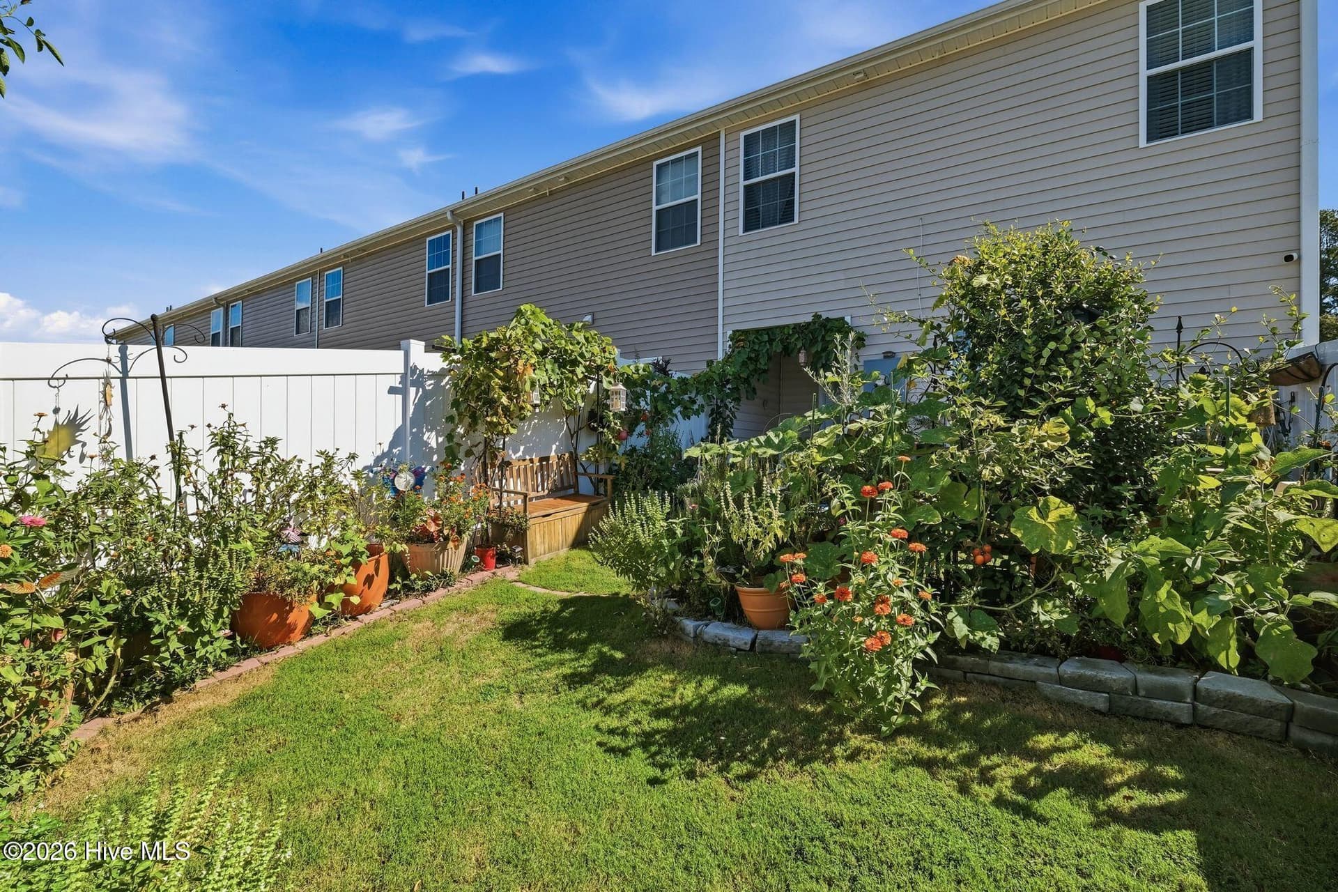Townhouse at 1101 Gracie Lane, Carthage, NC 28327, photo 2 of 3