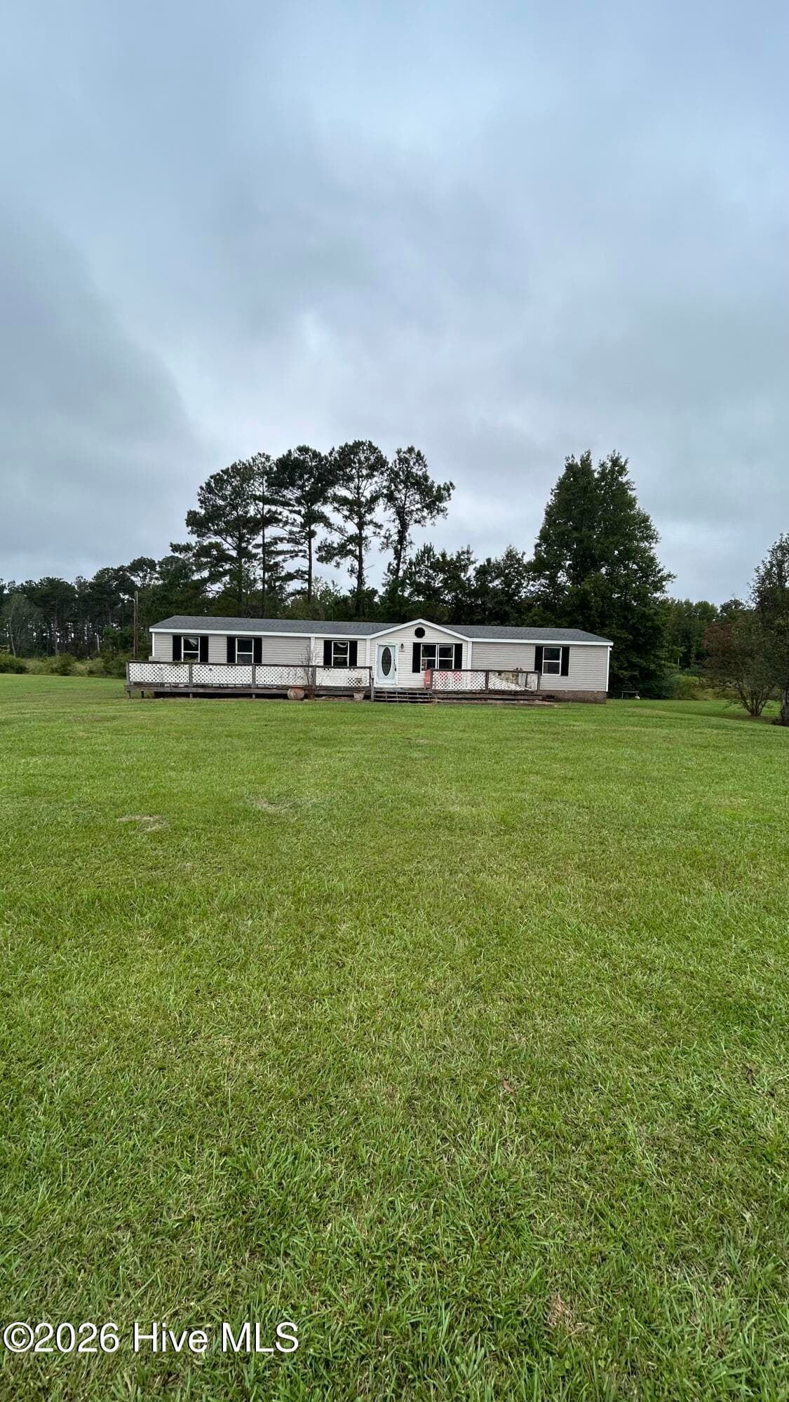 Manufactured Home at 1395 George Ii Highway SE, Bolivia, NC 28422, photo 5 of 9