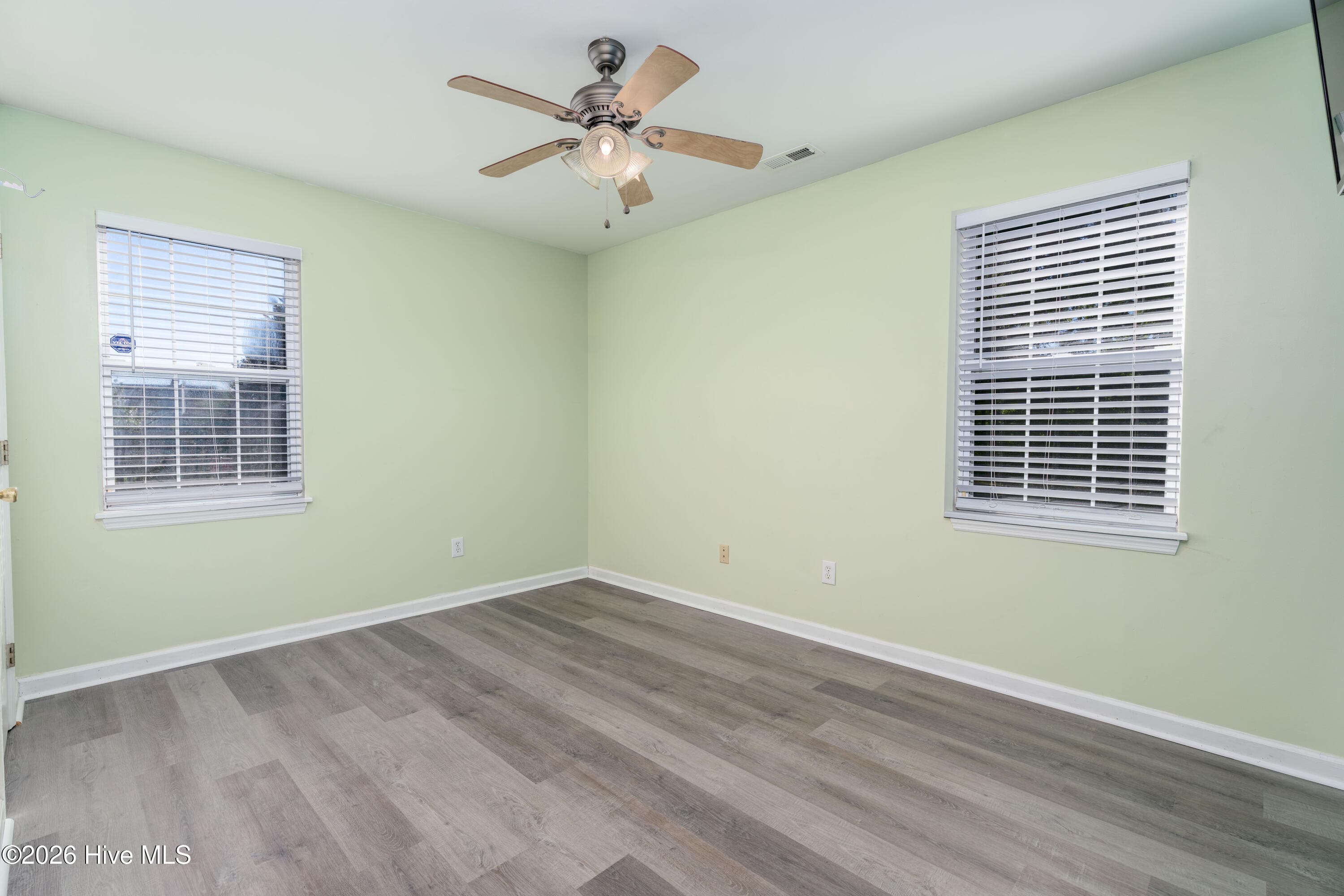 Single Family Residence at 405 Chaps Court, Jacksonville, NC 28546, photo 38 of 71