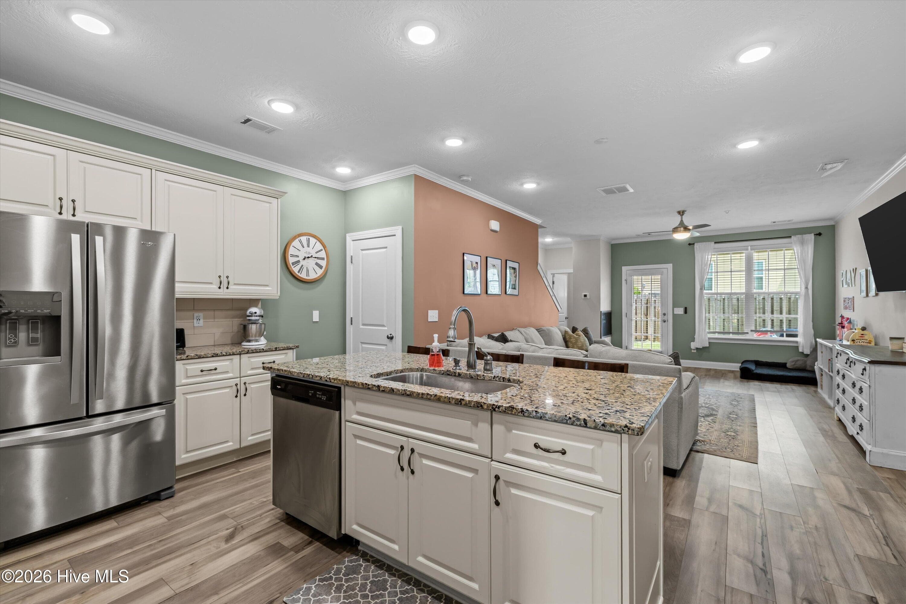 Townhouse at 593 Vinings Drive, Grovetown, GA 30813, photo 18 of 41