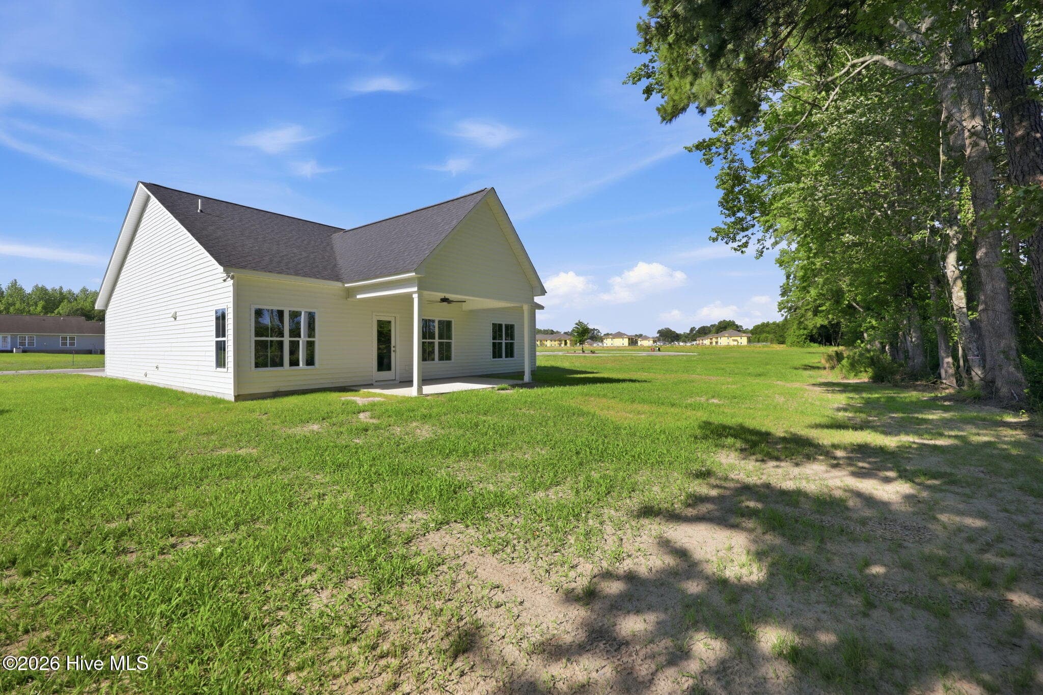 Single Family Residence at 319 Mangrove Court, Ayden, NC 28513, photo 2 of 2