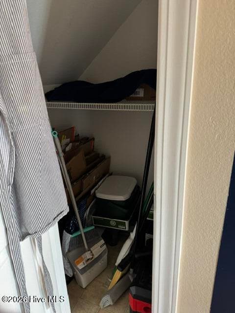storage, so many closets - 4131 N Nc 118 Highway, Grifton, NC 28530