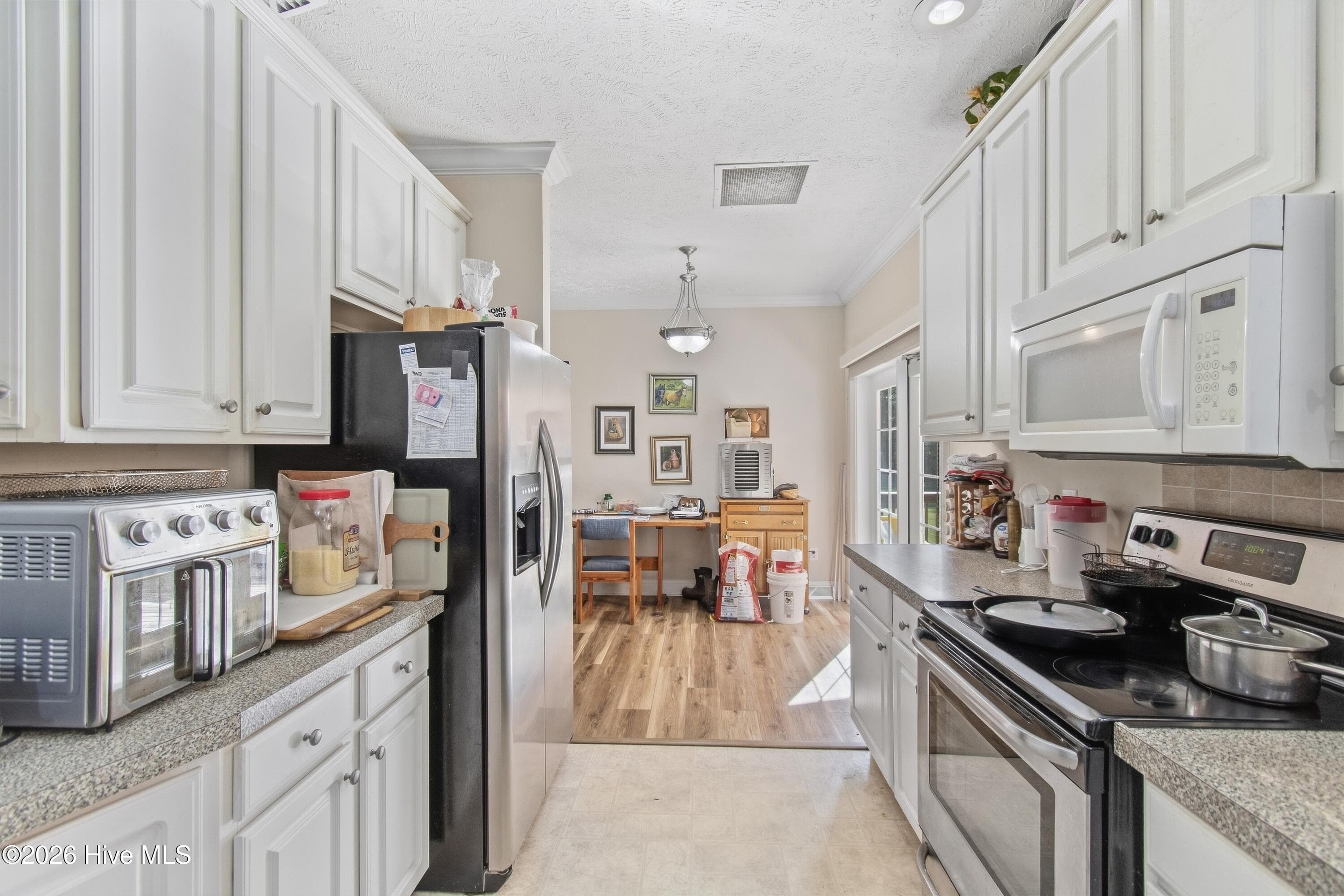 Single Family Residence at 5521 Rl Lewis Lane SE, Bolivia, NC 28422, photo 14 of 48