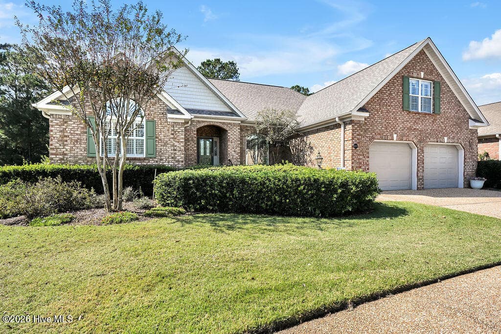 Single Family Residence at 1025 Westport Drive, Leland, NC 28479, photo 2 of 52