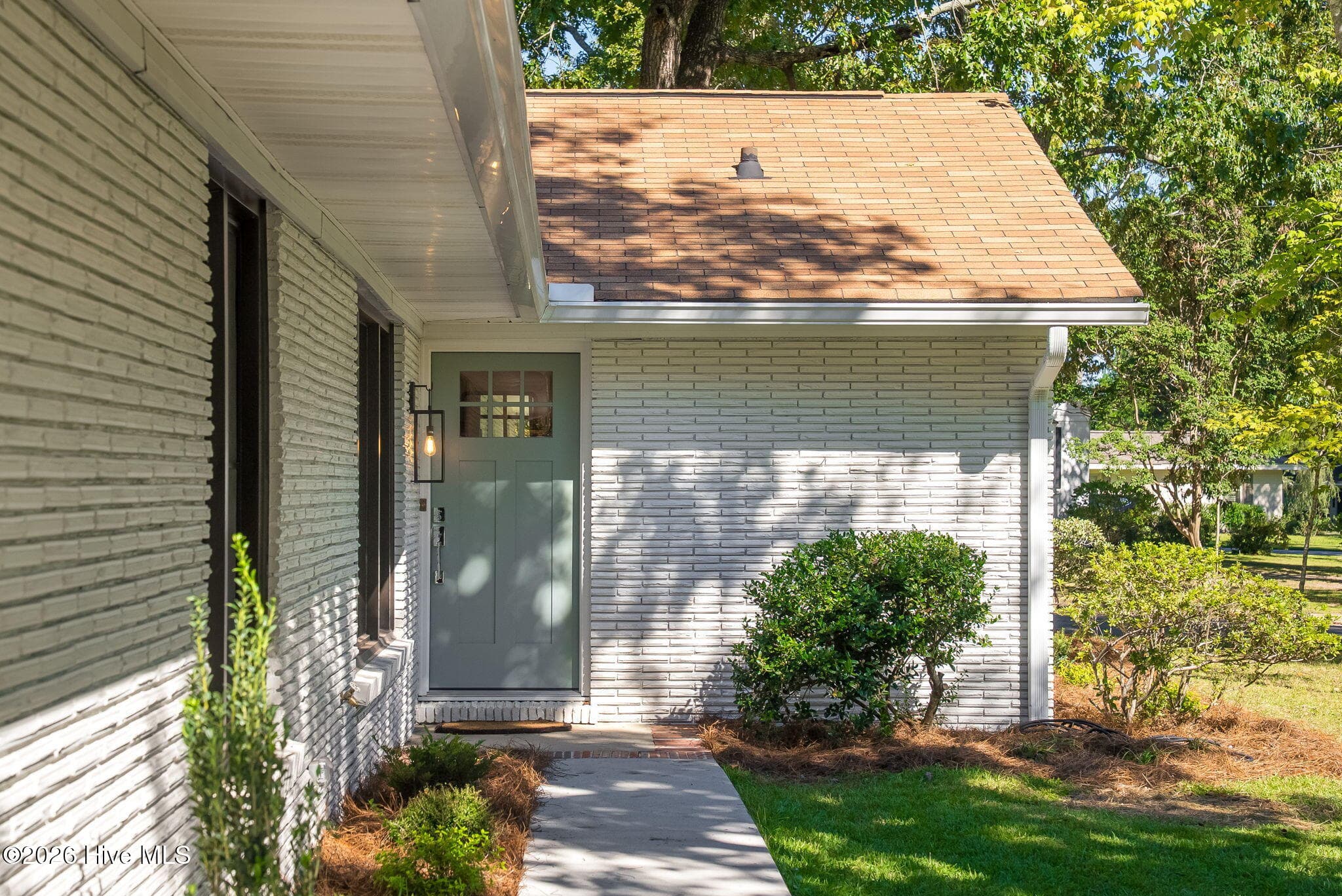 Single Family Residence at 201 Dunbarton Circle SE, Aiken, SC 29803, photo 5 of 52