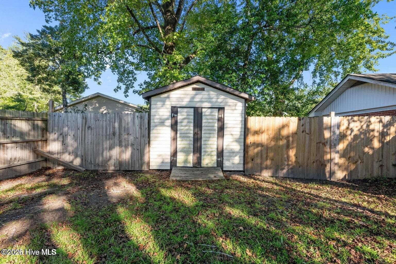 Single Family Residence at 200 Stratford Road, Havelock, NC 28532, photo 11 of 12