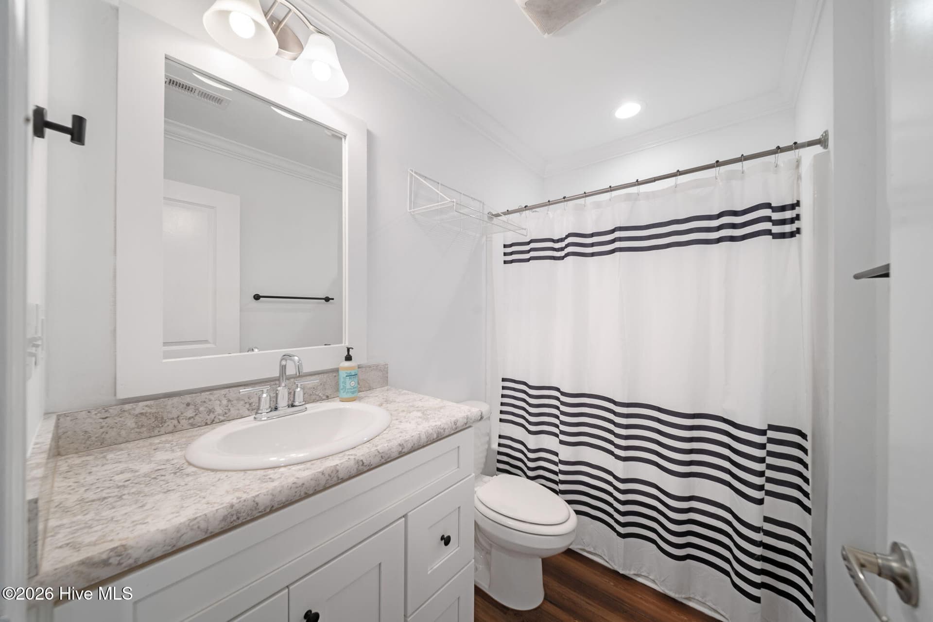 Single Family Residence at 404 Jamaica Drive, Hampstead, NC 28443, photo 18 of 27