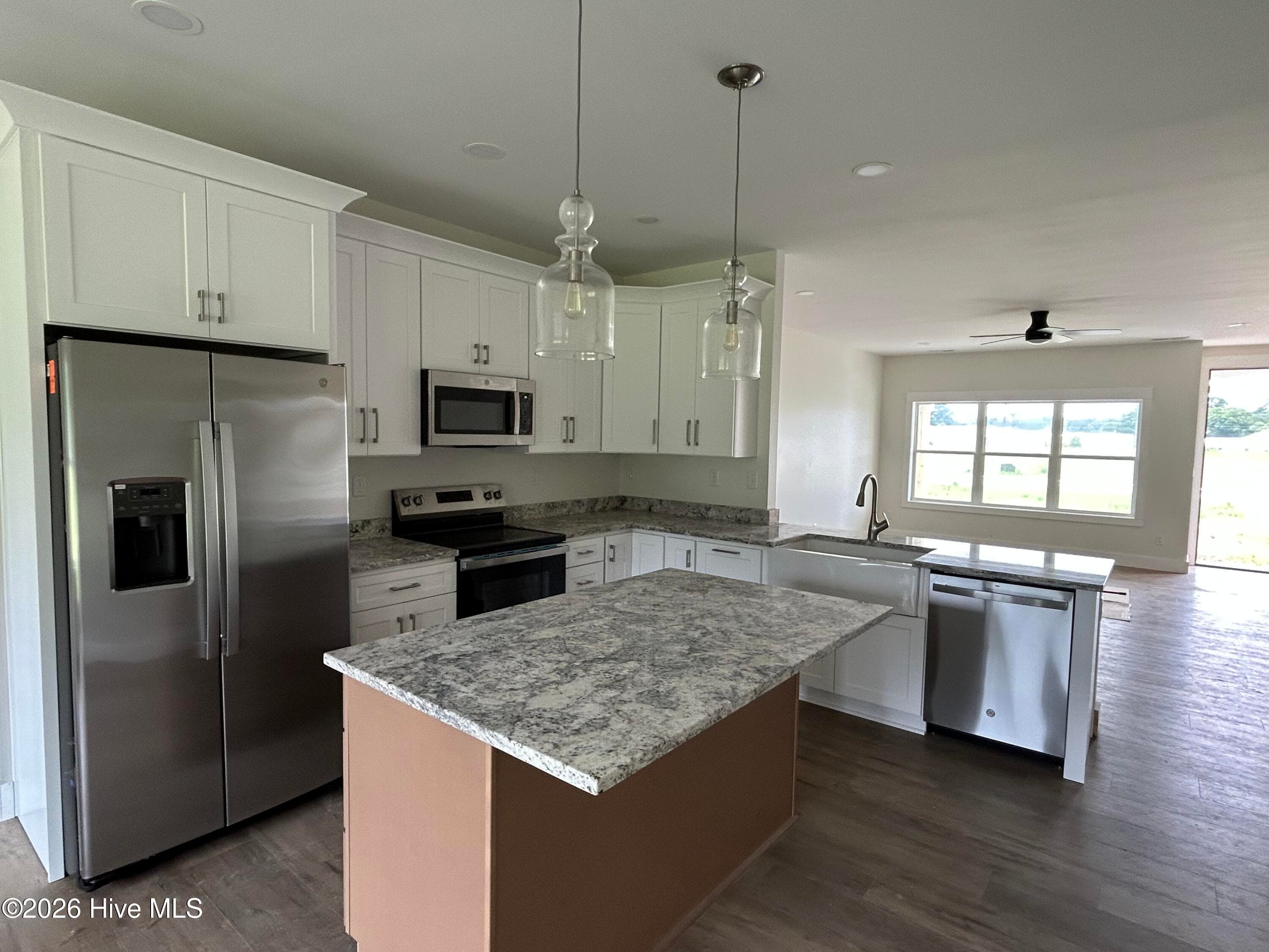 Single Family Residence at 126 Hampton Place, Hertford, NC 27944, photo 6 of 22