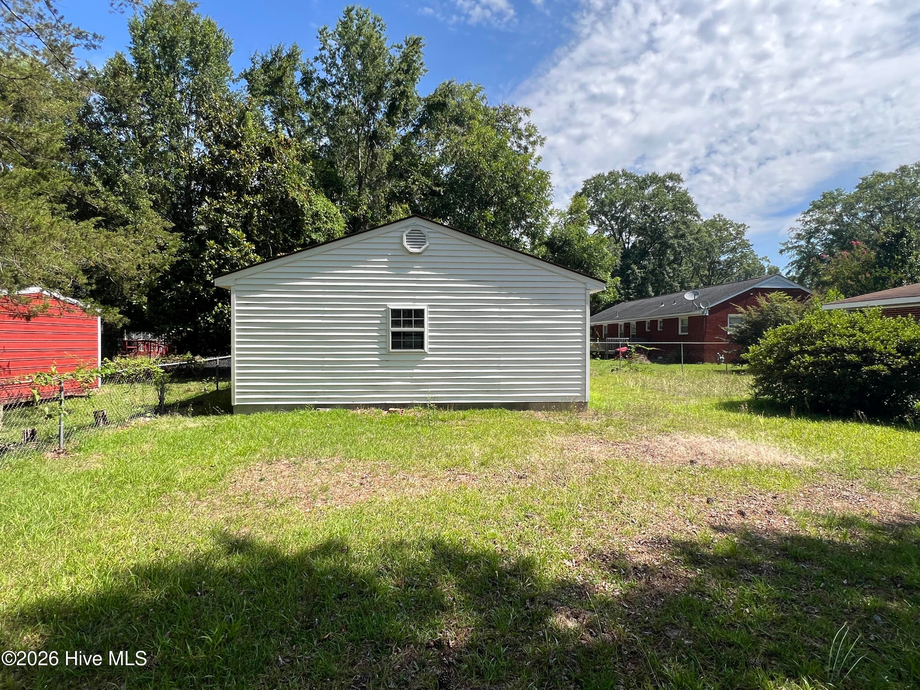 Single Family Residence at 1003 S Best Street, Goldsboro, NC 27530, photo 6 of 25