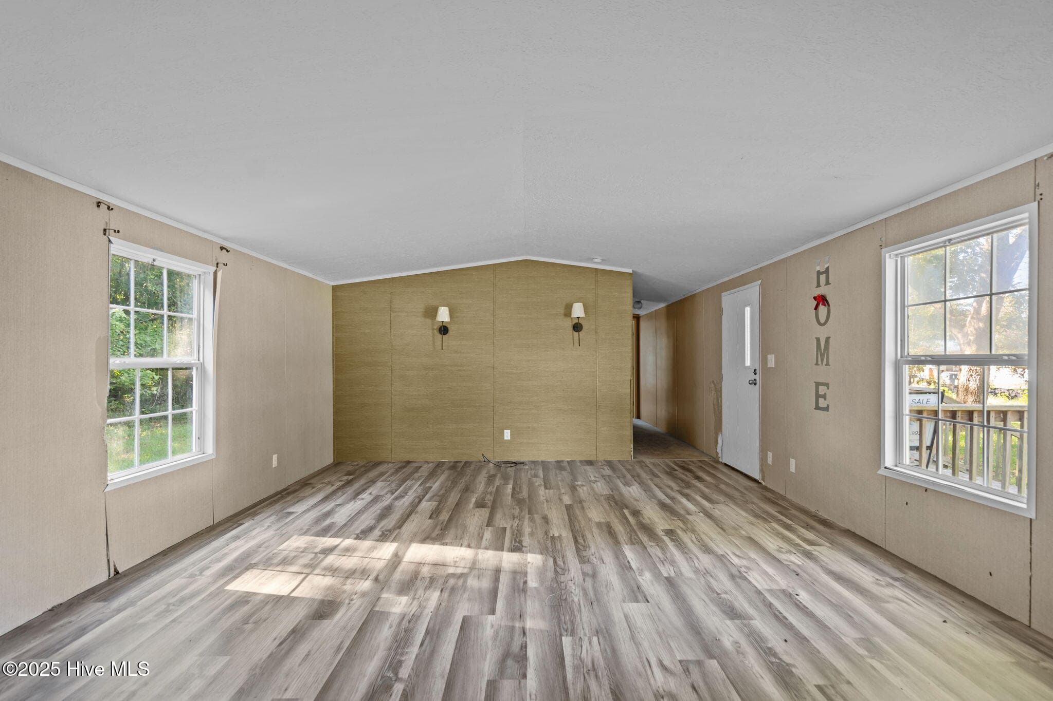 Manufactured Home at 120 8th Street, Bolton, NC 28423, photo 6 of 49