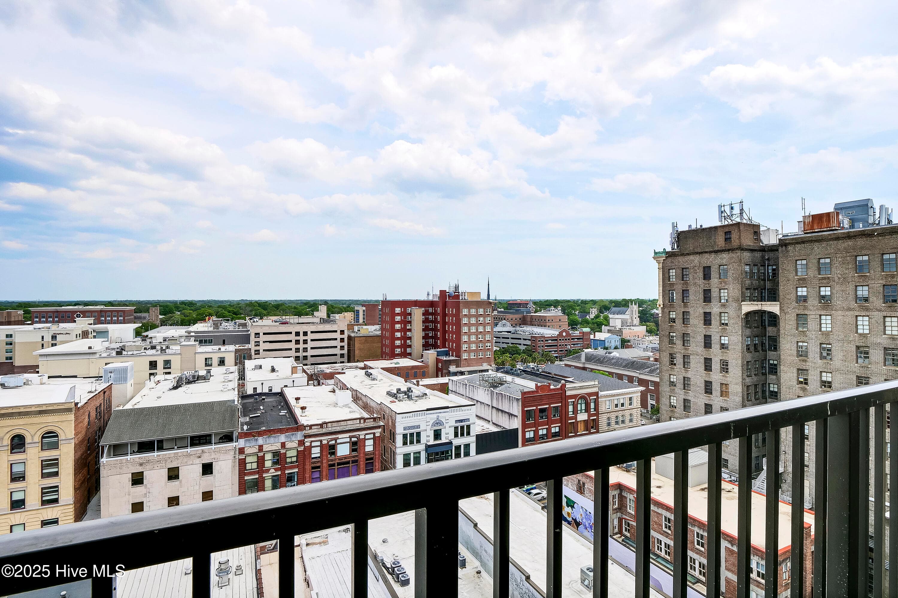Condominium at 14 Grace Street 1216, Wilmington, NC 28401, photo 6 of 33