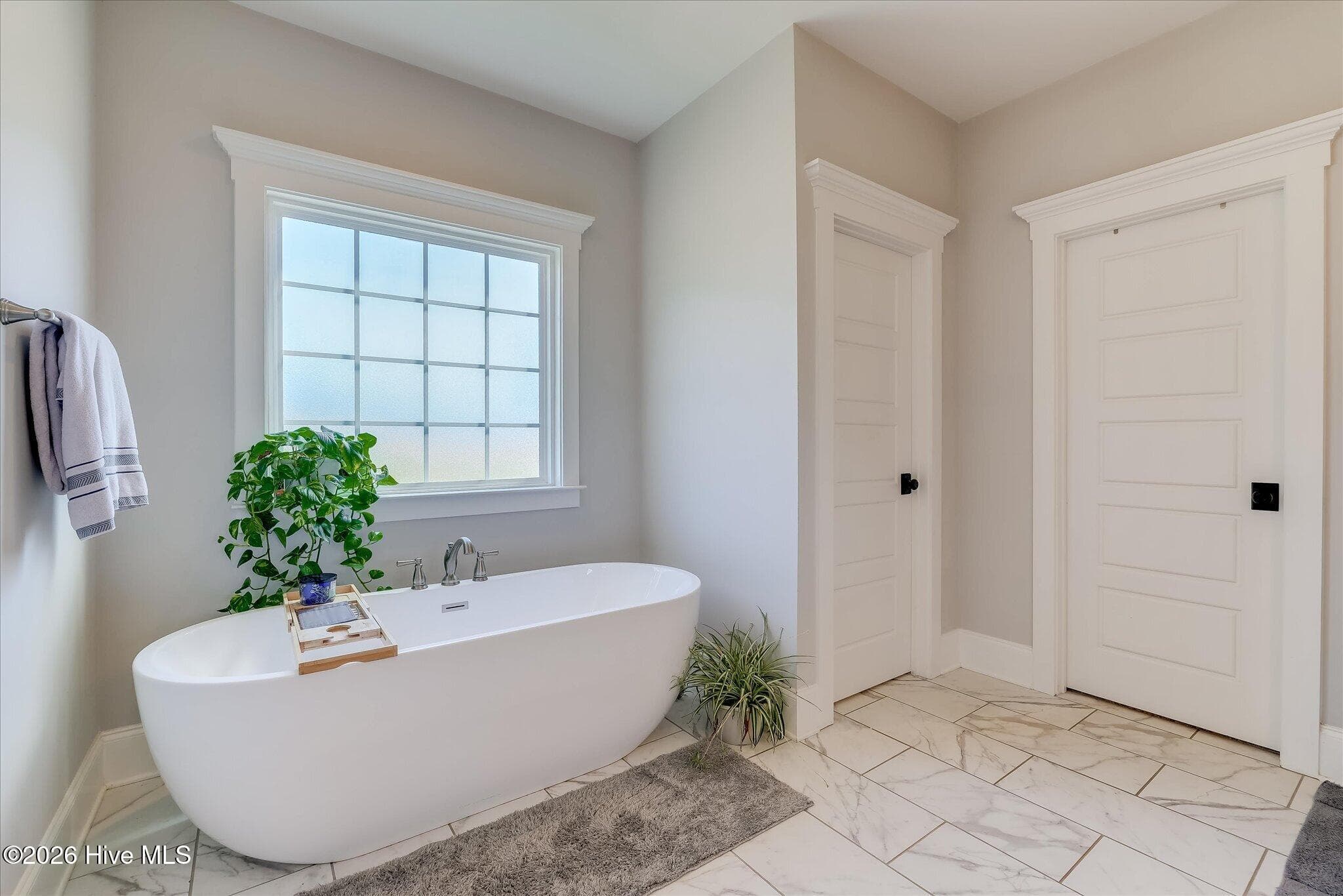 Soaking Tub - 4014 Highfield Drive, Grovetown, GA 30813