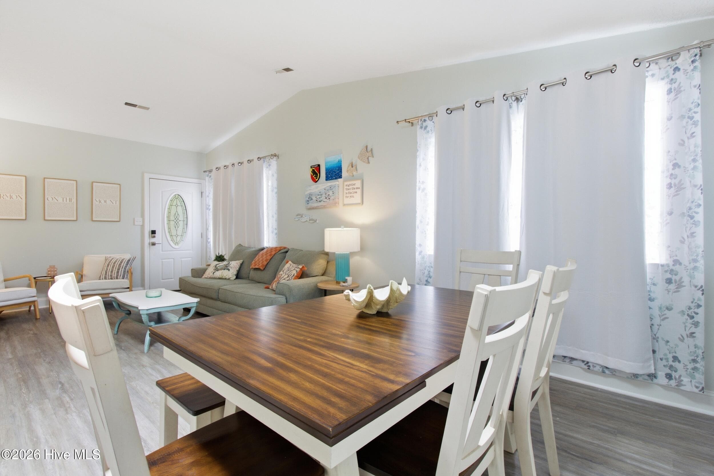 Dining - 23 Harbour Walk, New Bern, NC 28562