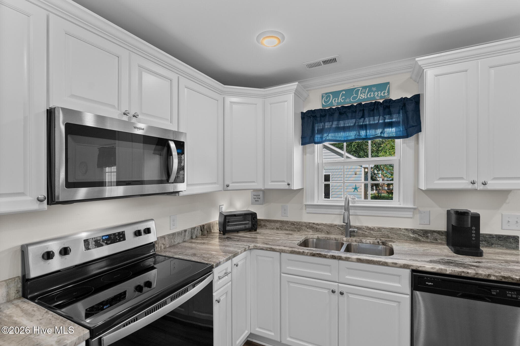 Single Family Residence at 115 NW 17th Street, Oak Island, NC 28465, photo 15 of 44