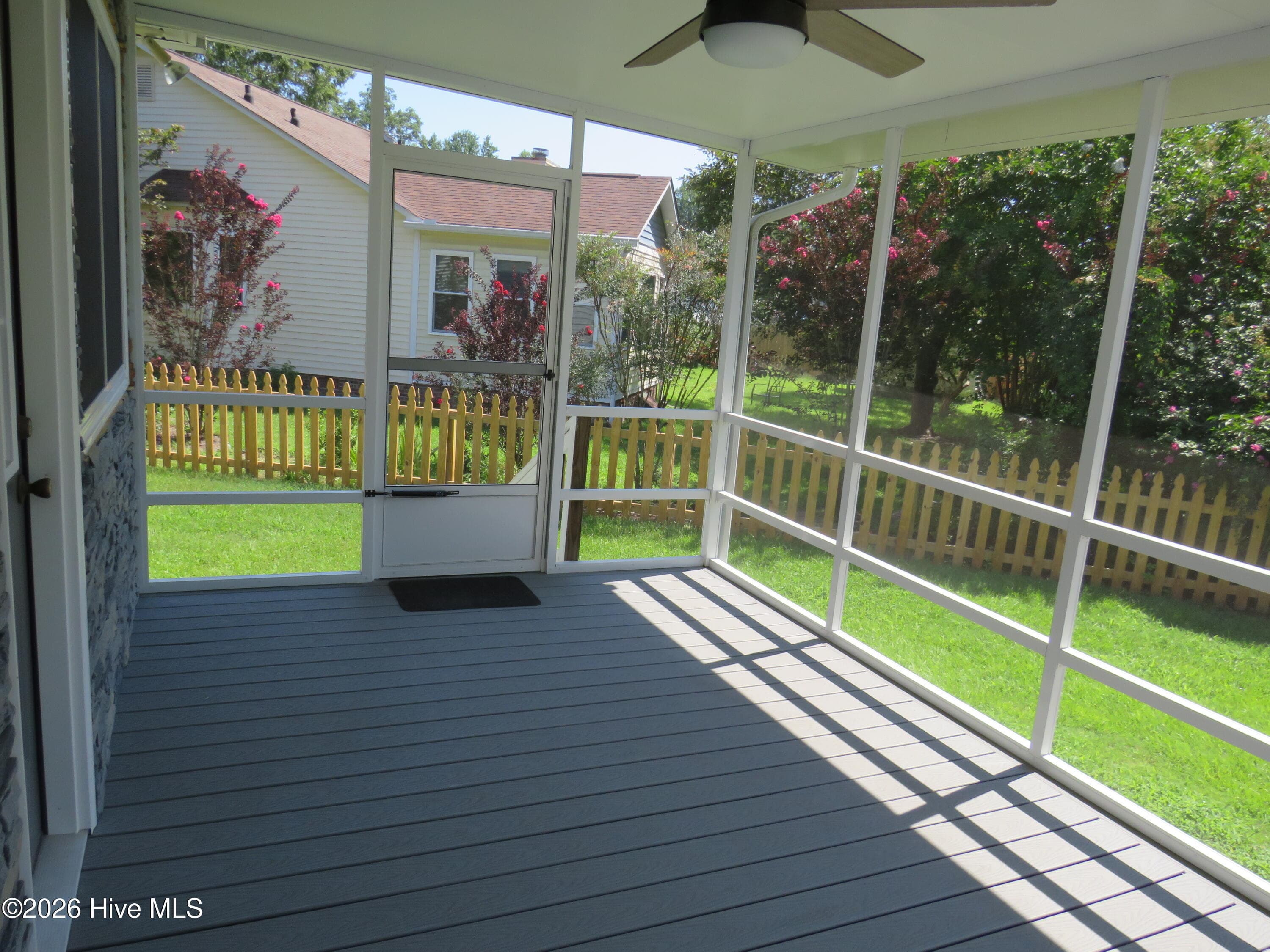 Single Family Residence at 4111 Yarmouth Road, New Bern, NC 28562, photo 10 of 30