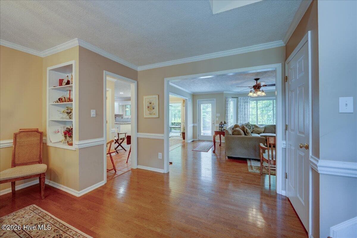Single Family Residence at 306 Taliaferro Lane, New Bern, NC 28560, photo 8 of 53