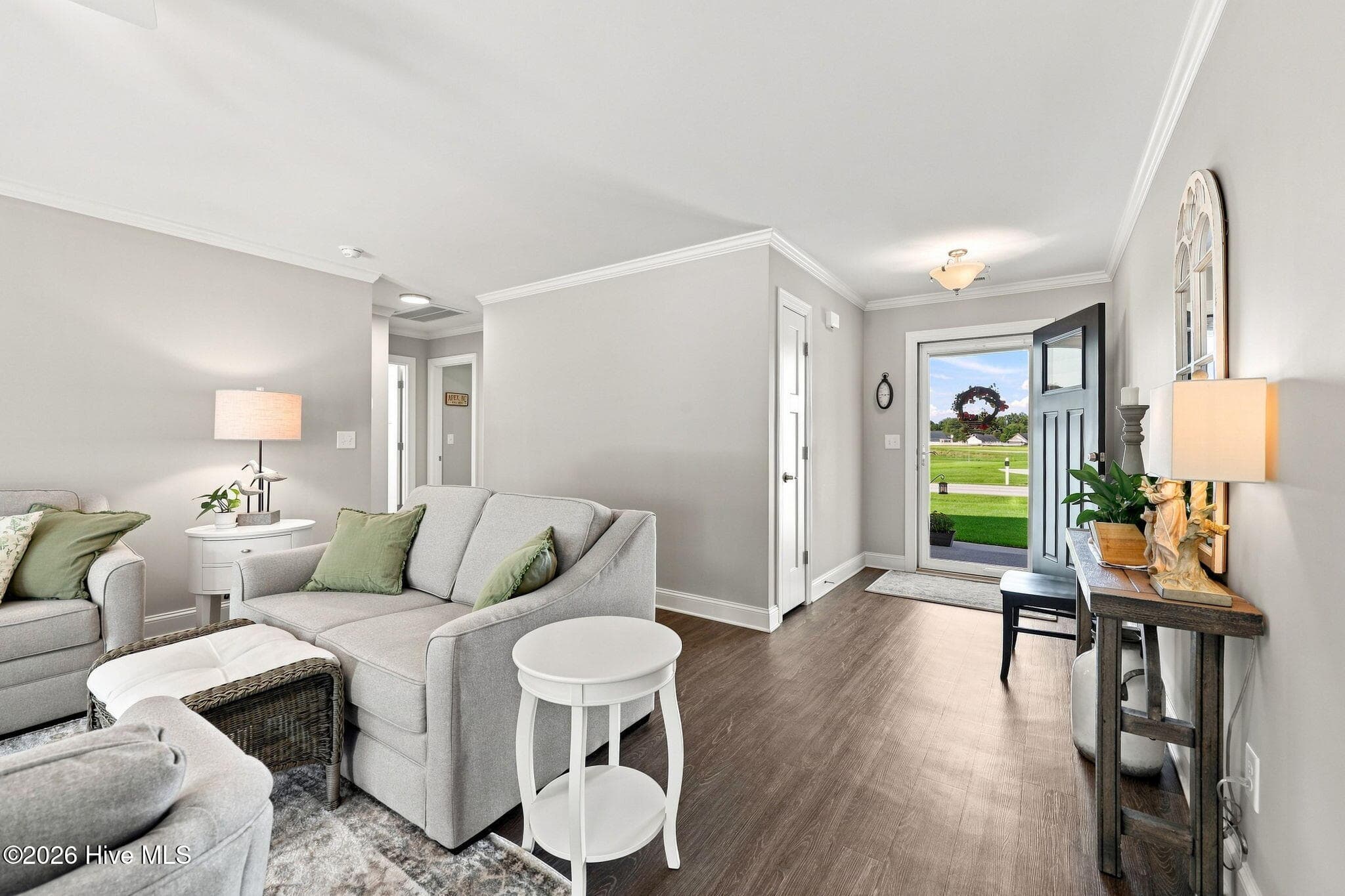 Come on in - 201 Asheberne Drive, Washington, NC 27889